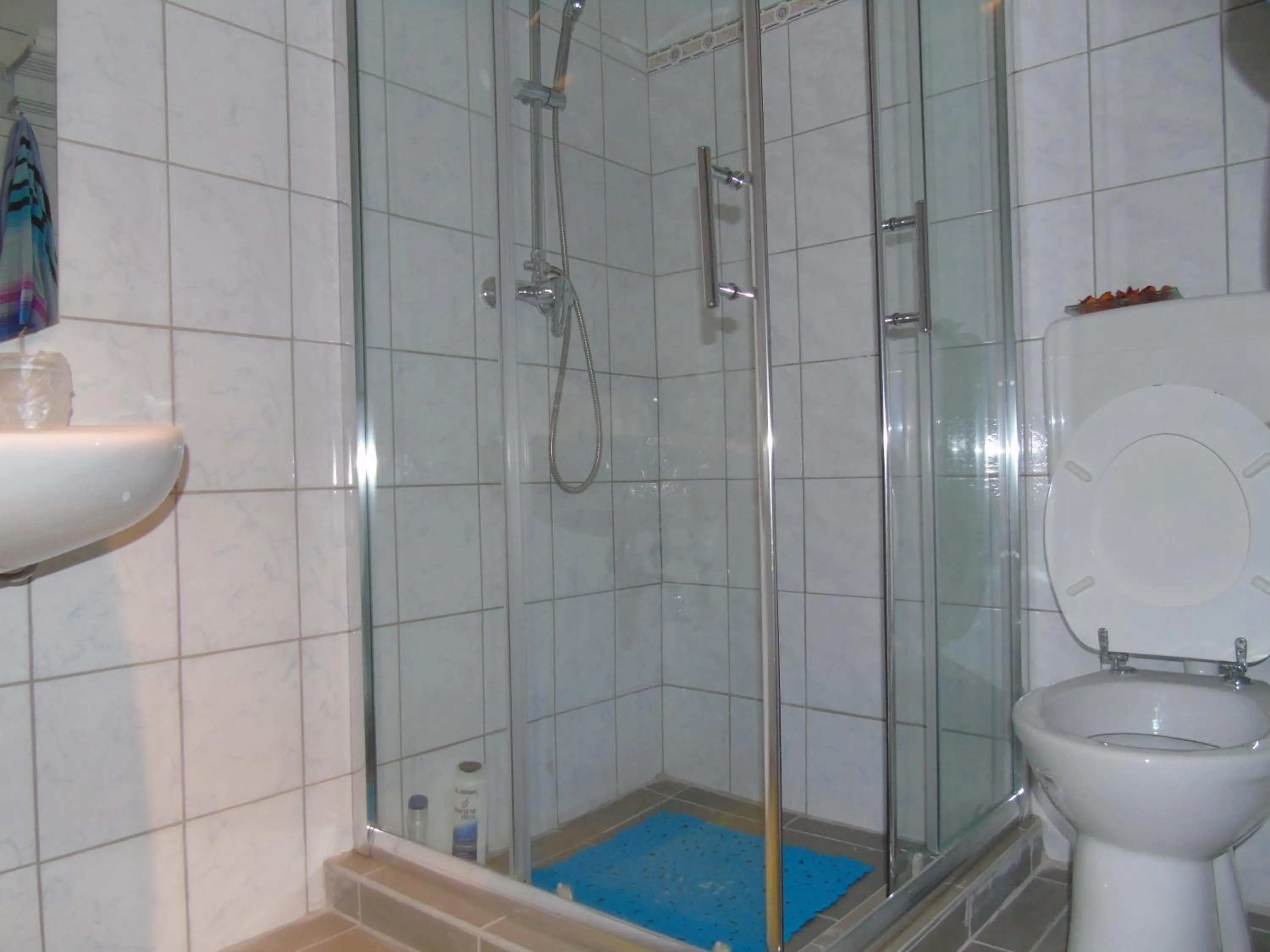 Bathroom in Cáfe 168