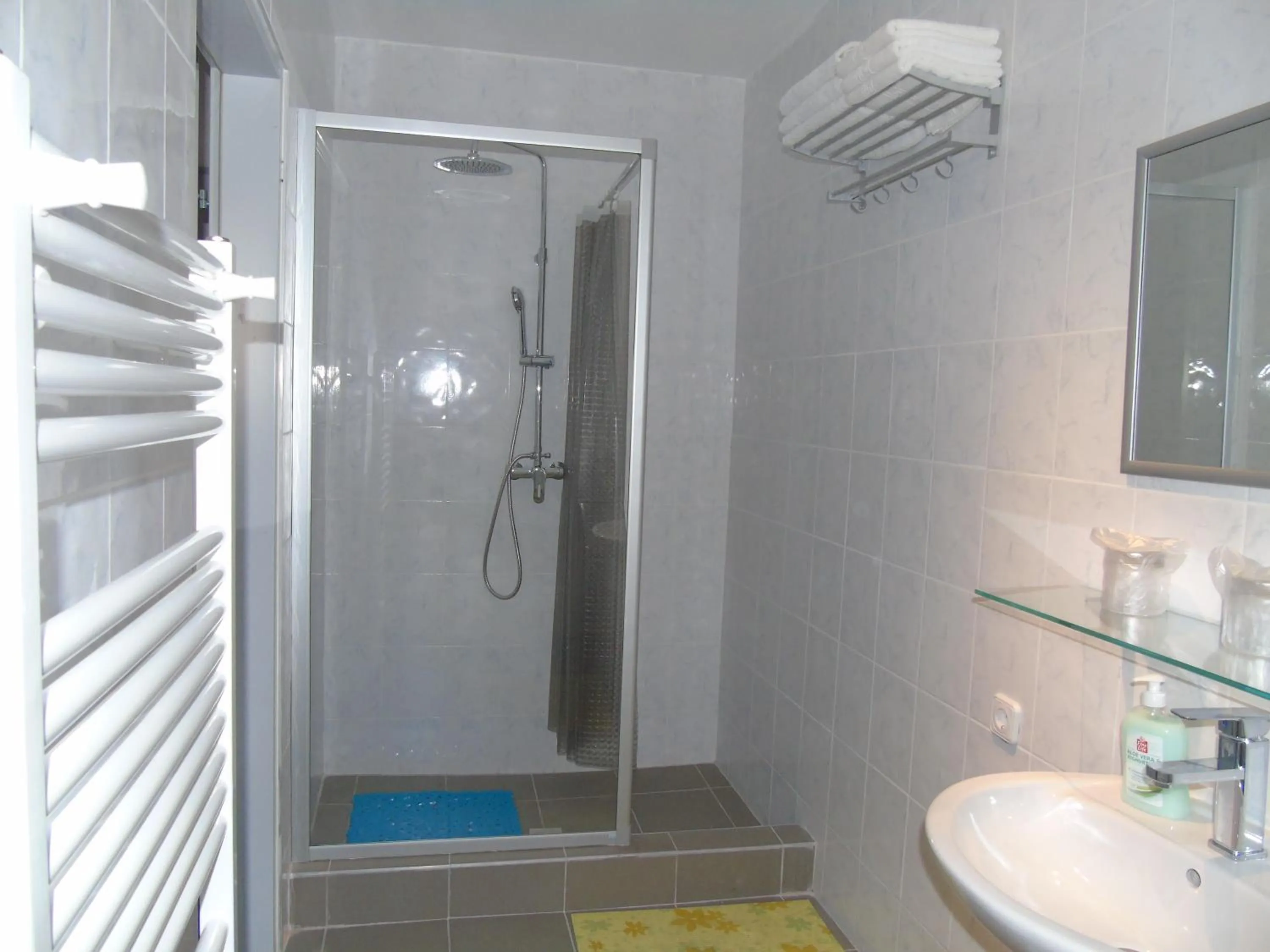 Bathroom in Cáfe 168