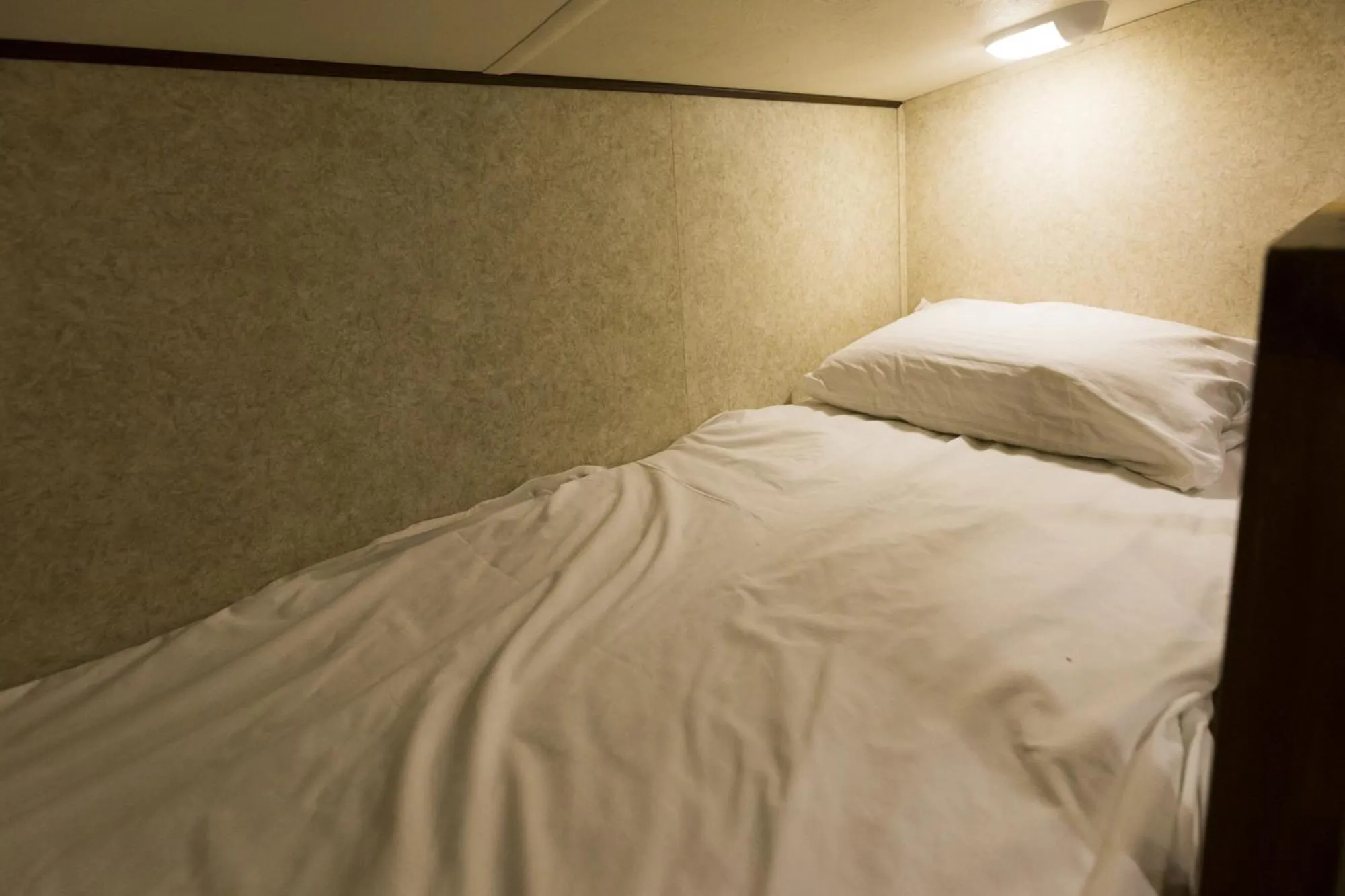 Bed in Mei the Caravan