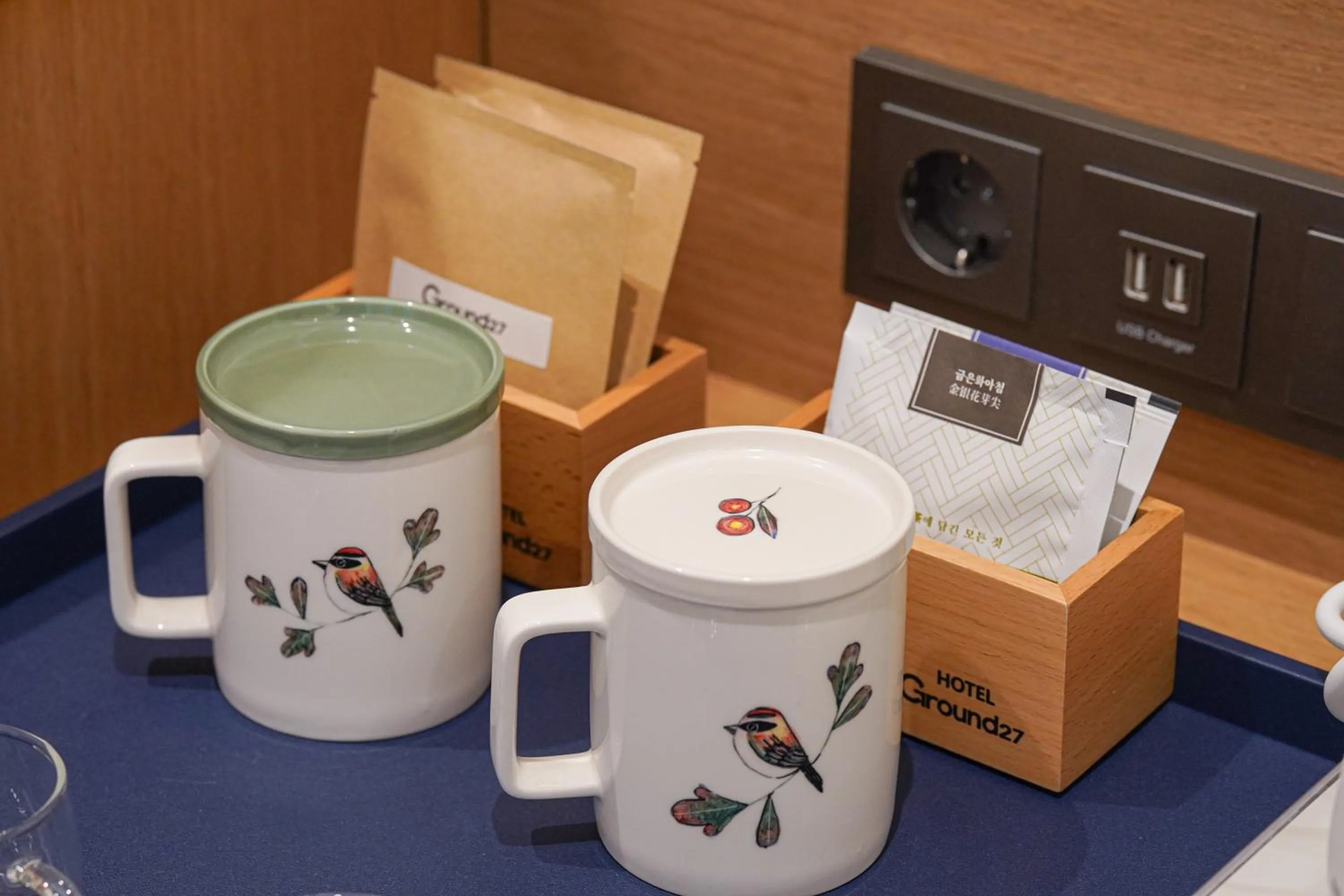 Coffee/tea facilities in Hotel Ground27