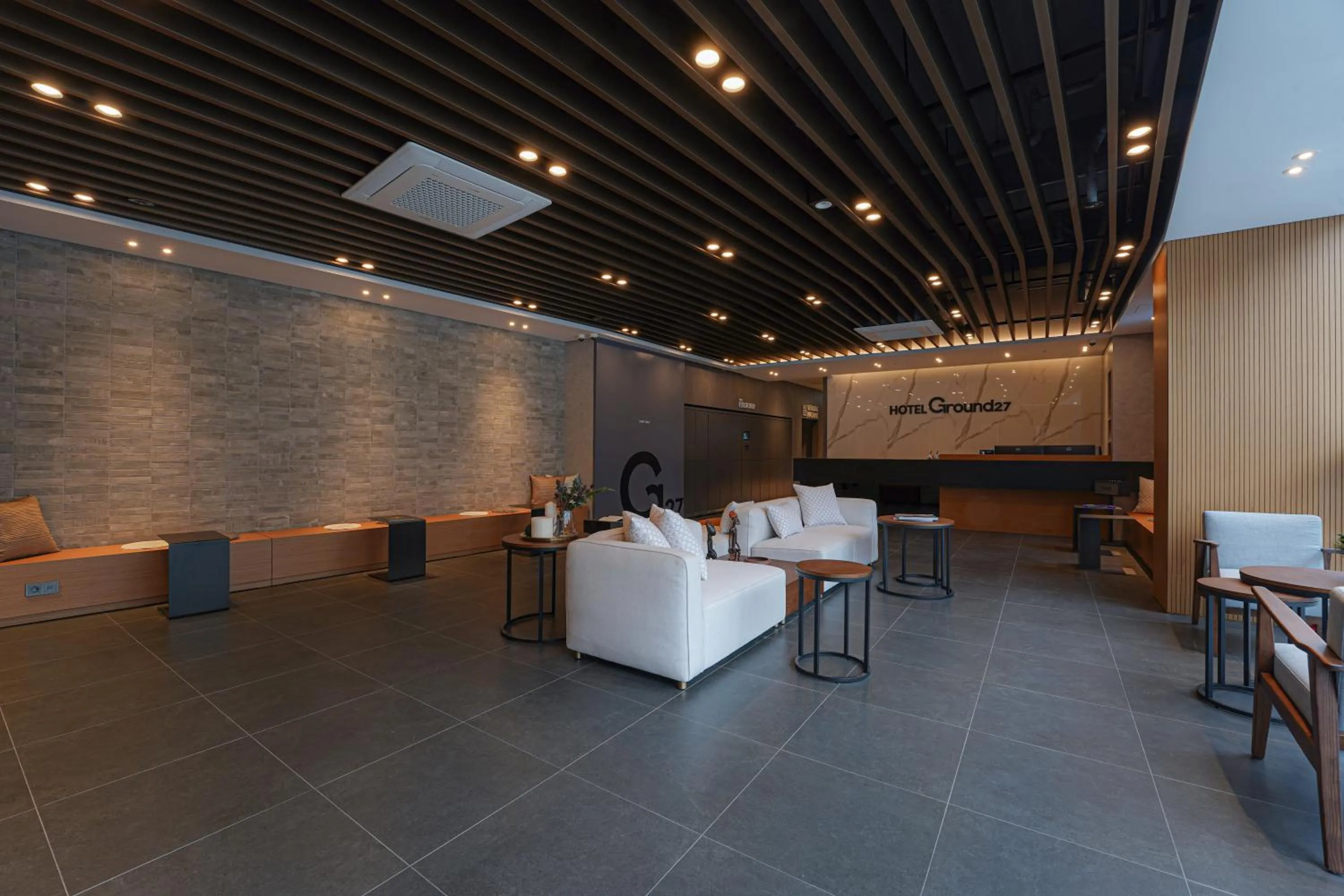 Lobby or reception in Hotel Ground27