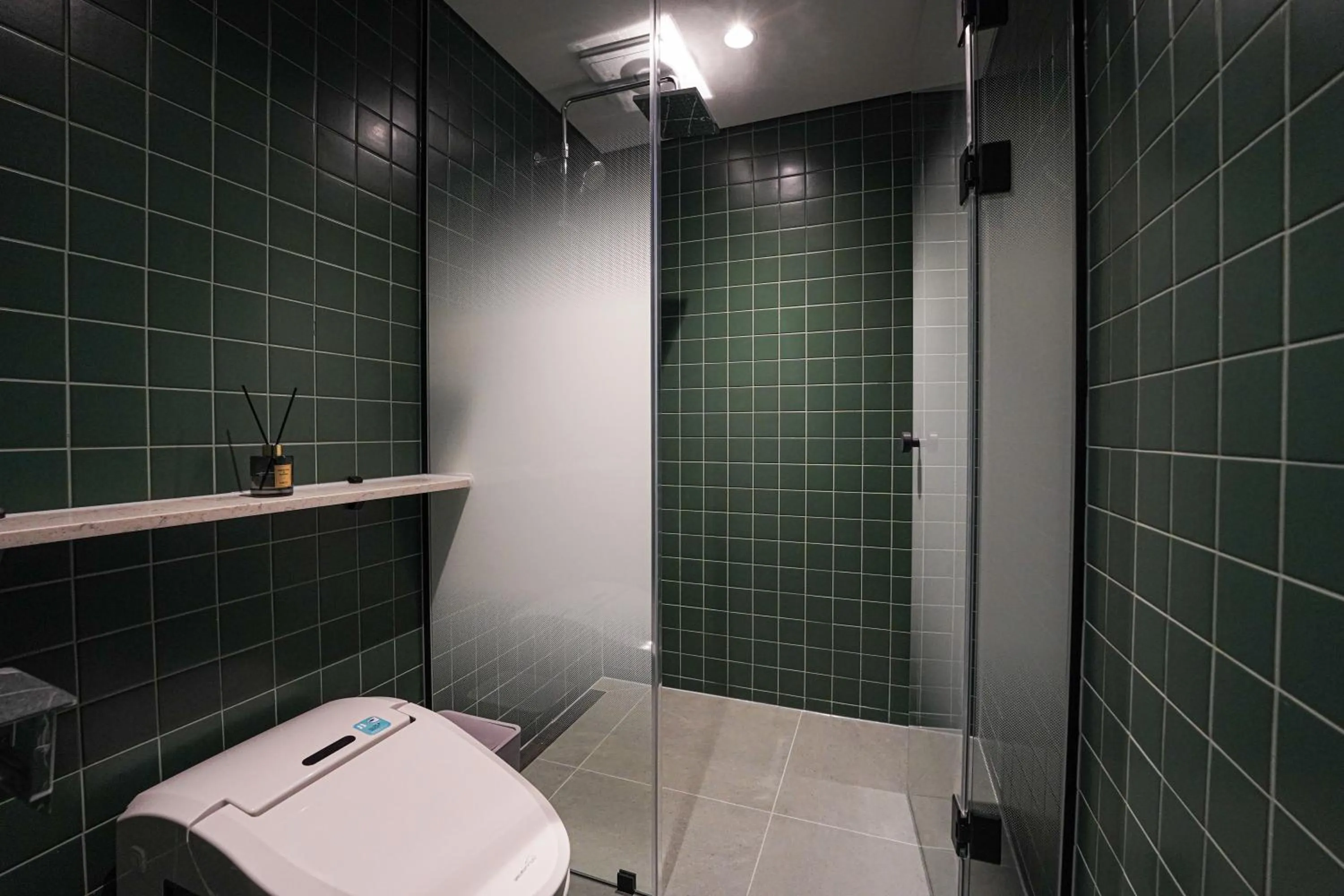 Toilet in Hotel Ground27