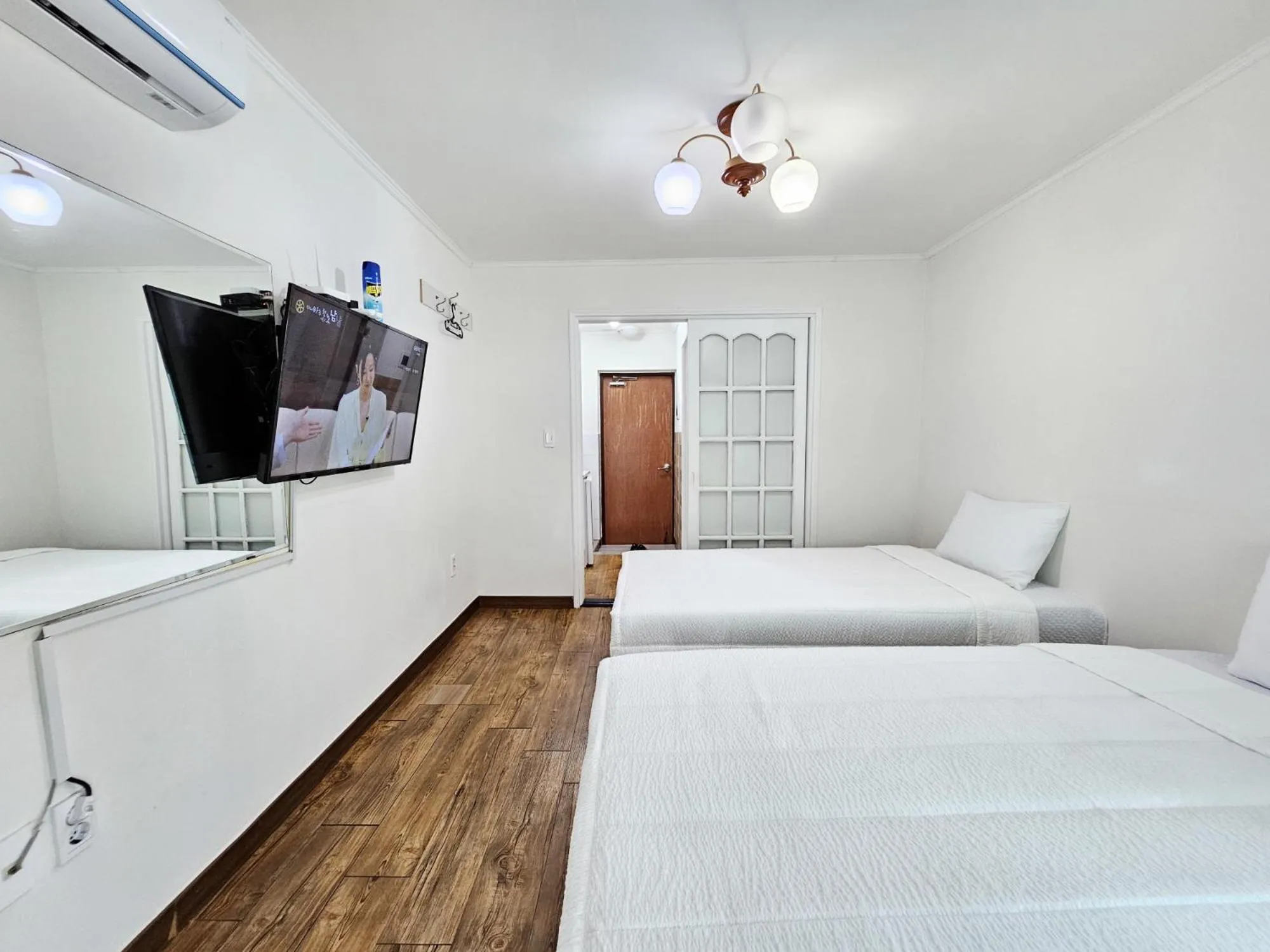 Bed in Seongsan Sunrise Pension