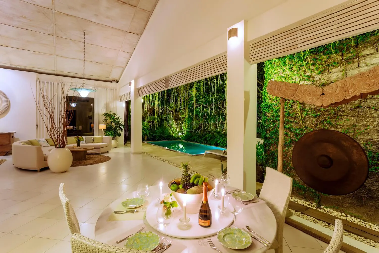 Dining area in Villa Casabola - Seminyak