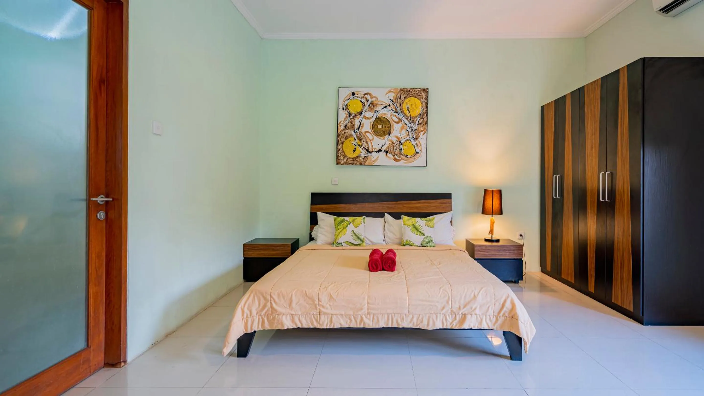 Bedroom, Bed in Villa Harmony - Seminyak
