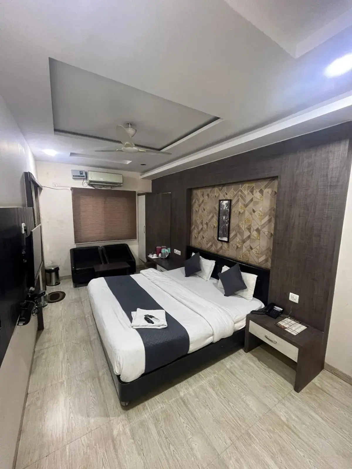Superior Double Room in Prashant Hotel Superior Double Room in Prashant Hotel