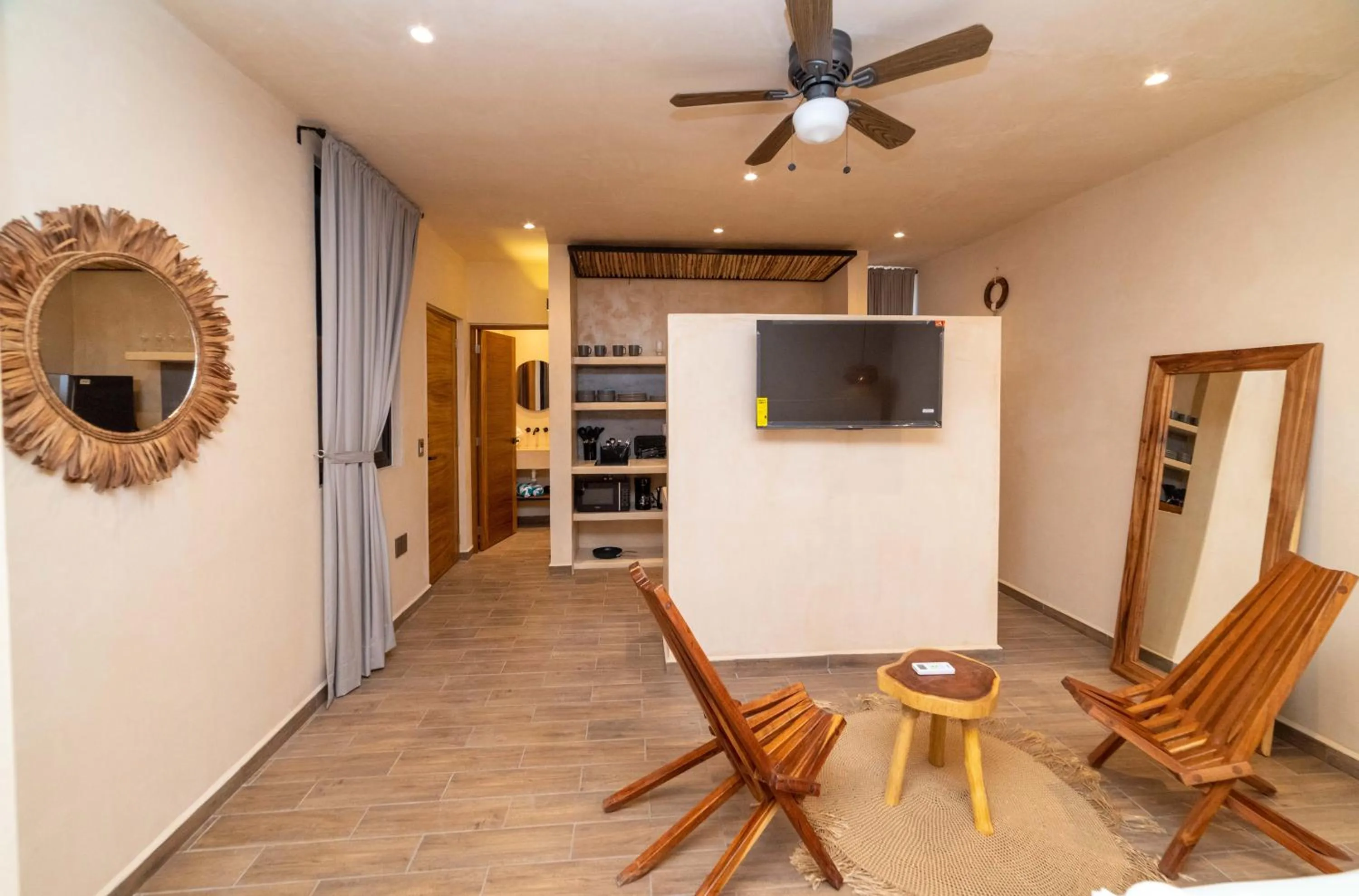 TV and multimedia in The Teodoro