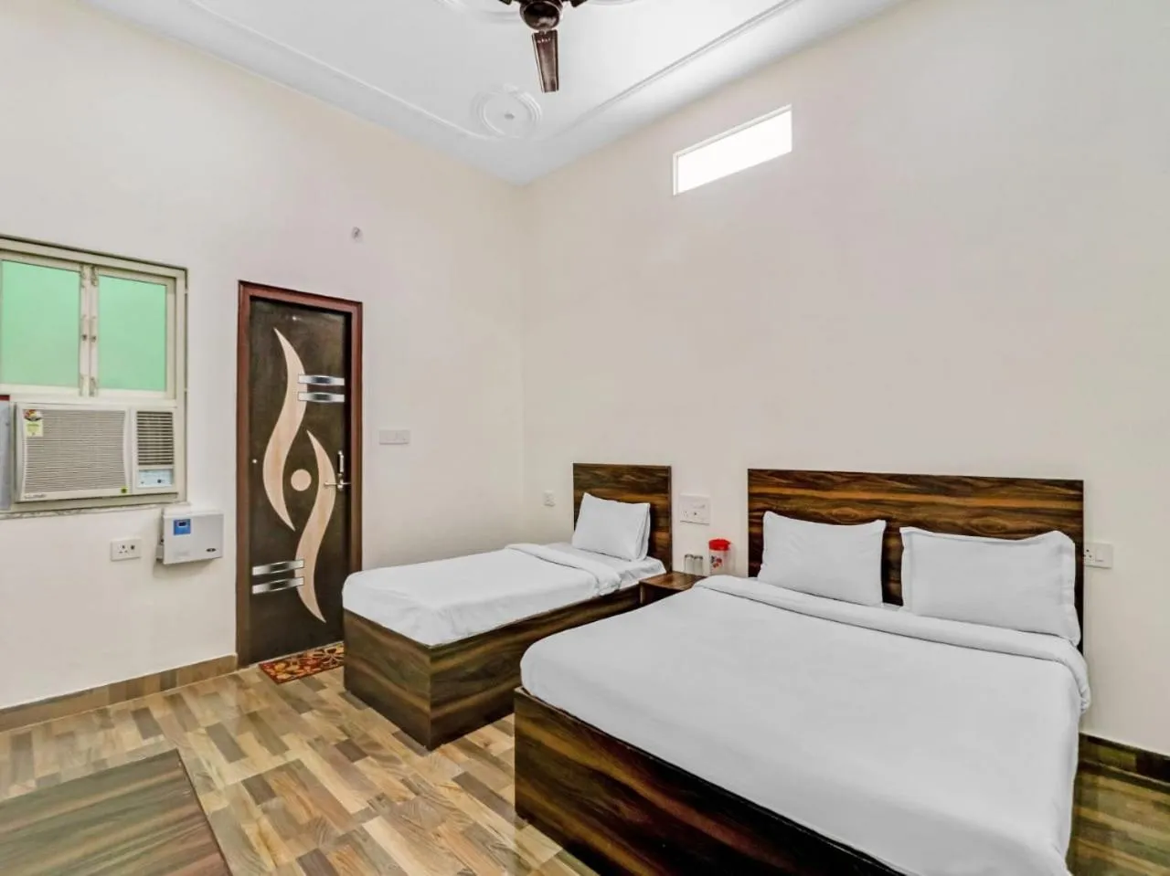 Bedroom, Bed in Hotel NV Palace