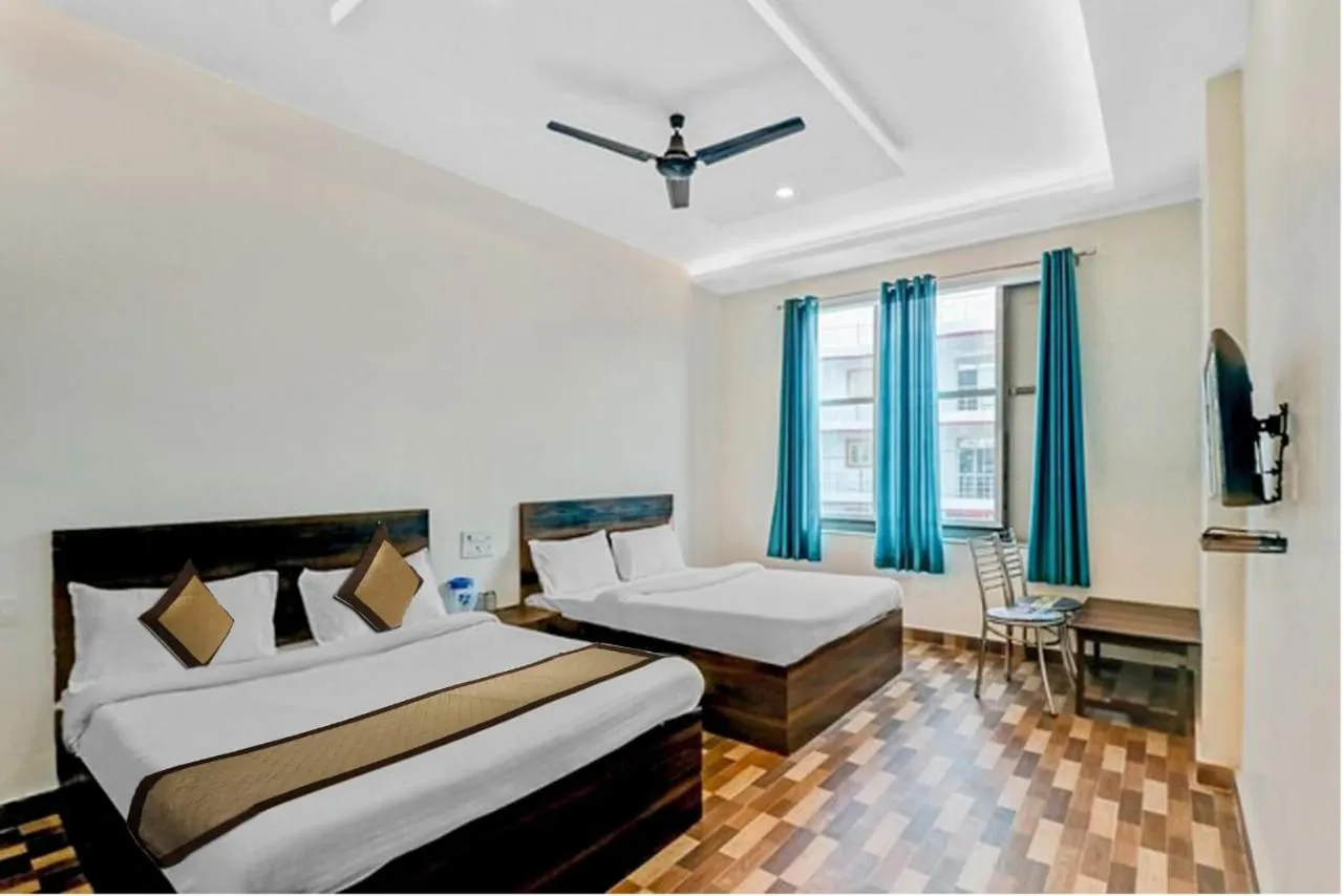 Photo of the whole room, Bed in Hotel NV Palace