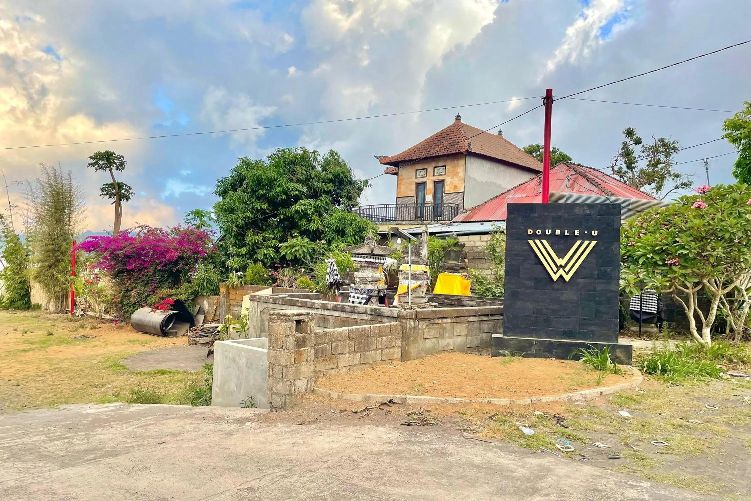 Property building in Double U Camp and Villa