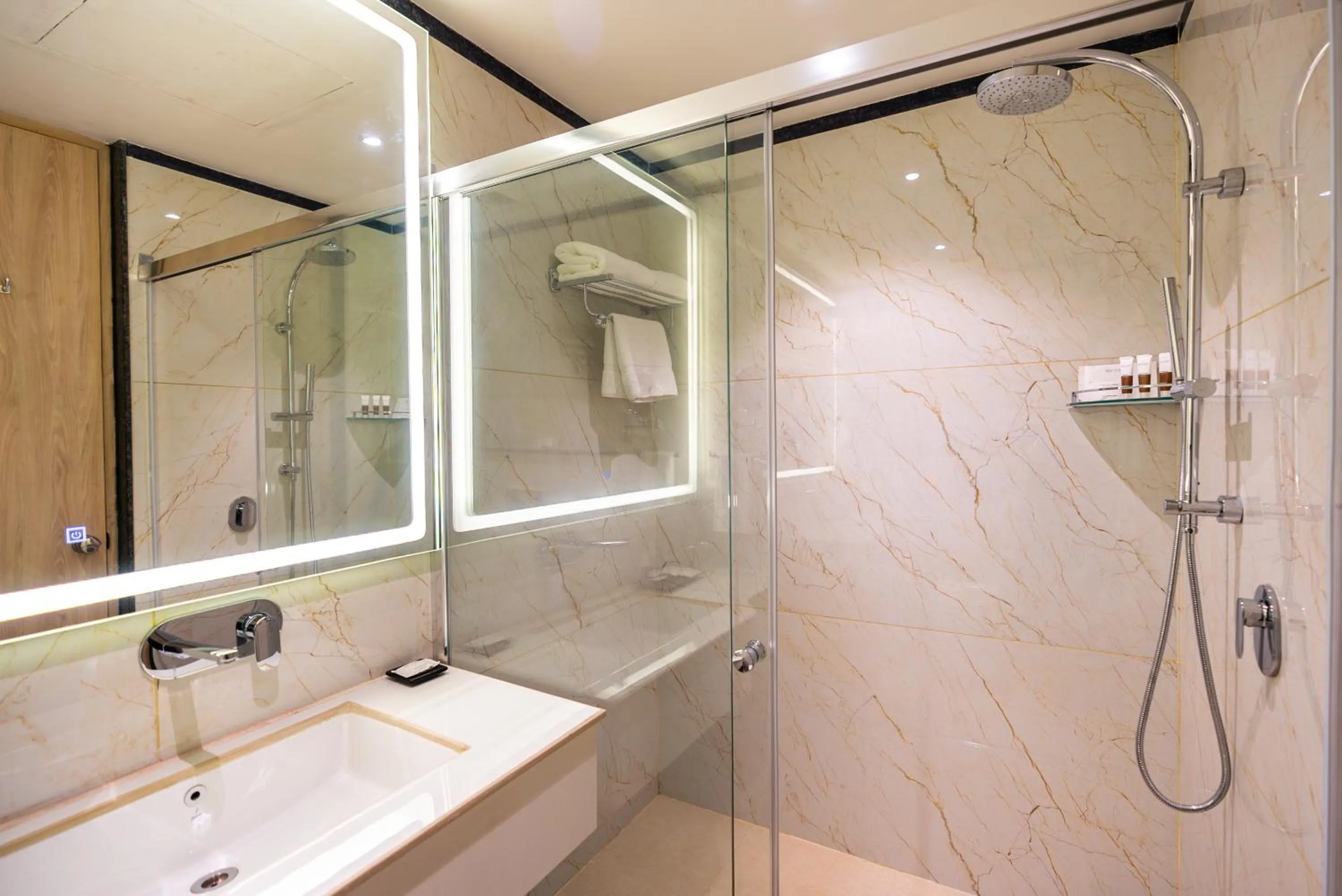 Bathroom in Clarks inn Express Ayodhya