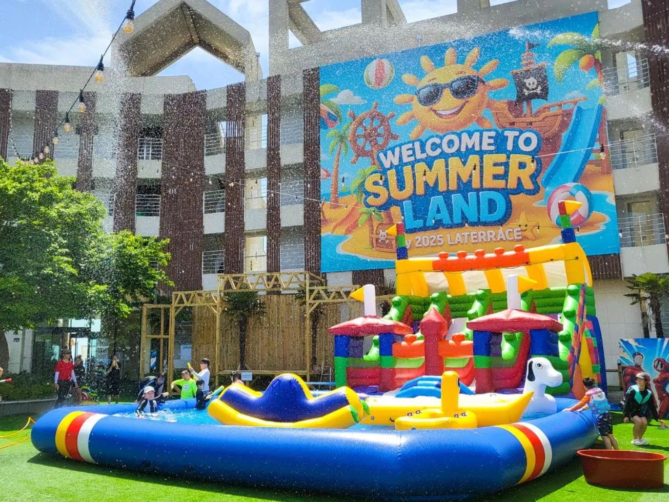 Pool view in Yeosu Calacatta Hotel & Resort