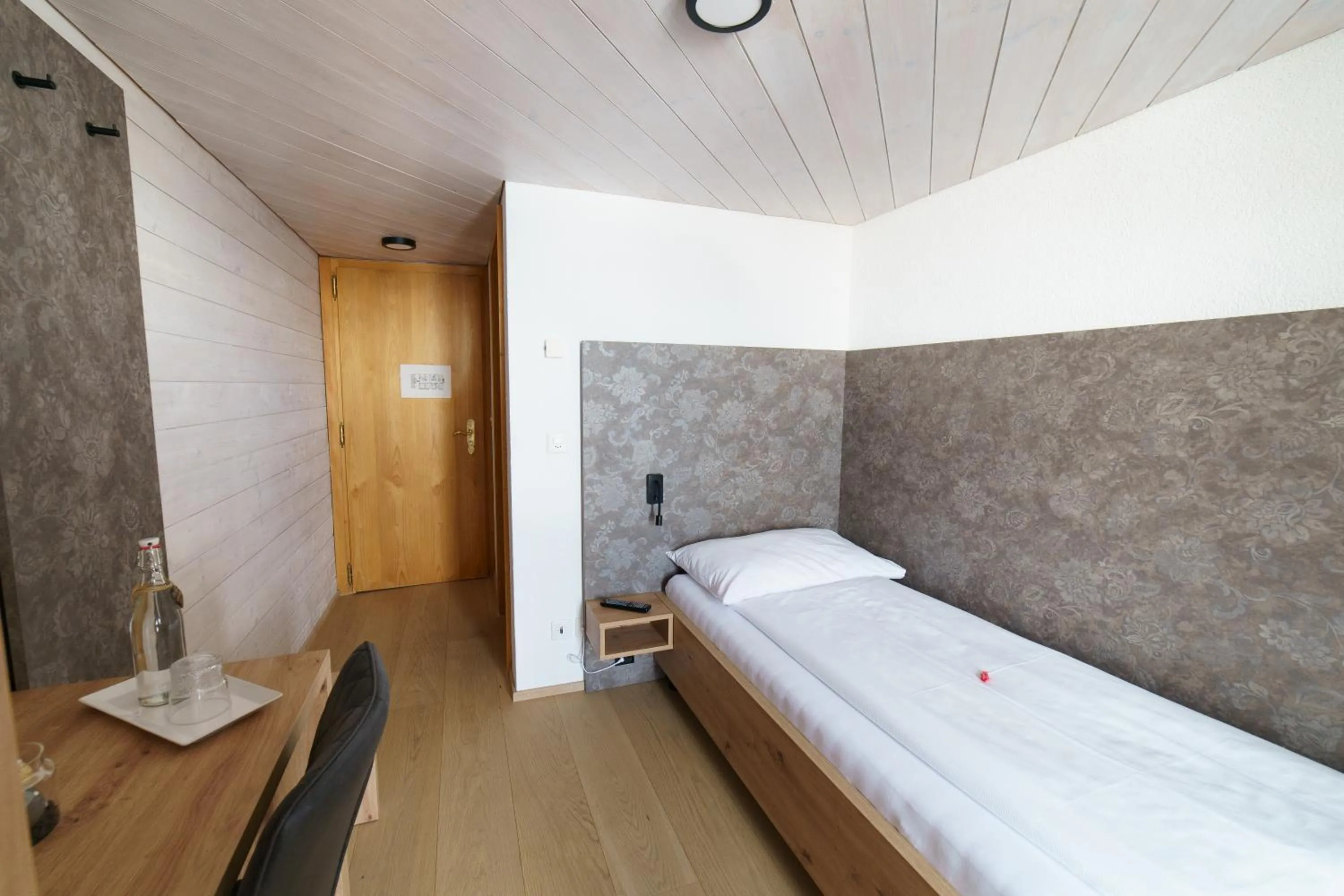 Bed in Hotel Aletsch