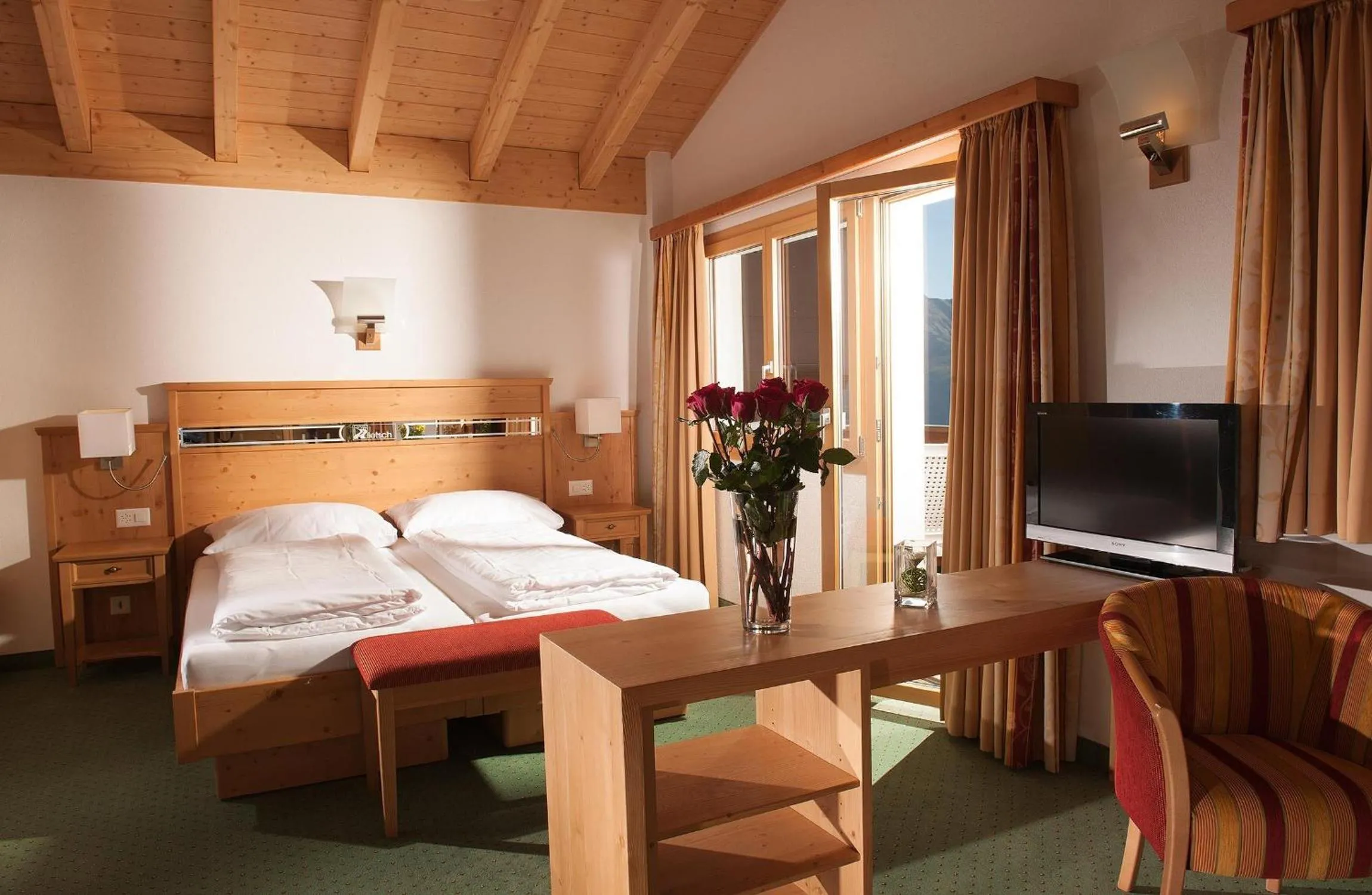 Photo of the whole room, Bed in Hotel Aletsch