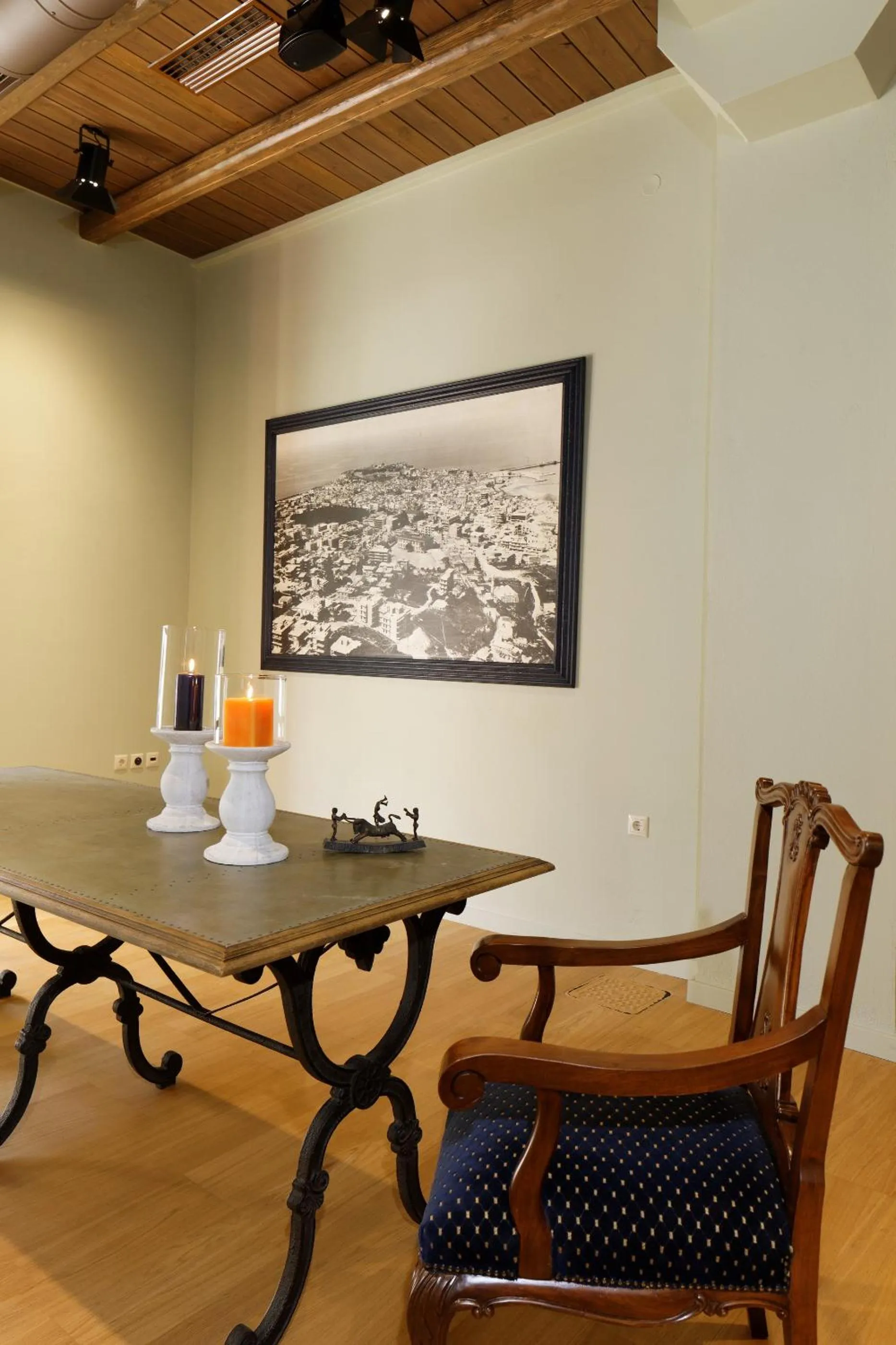 Communal lounge/ TV room in Ionia Suites