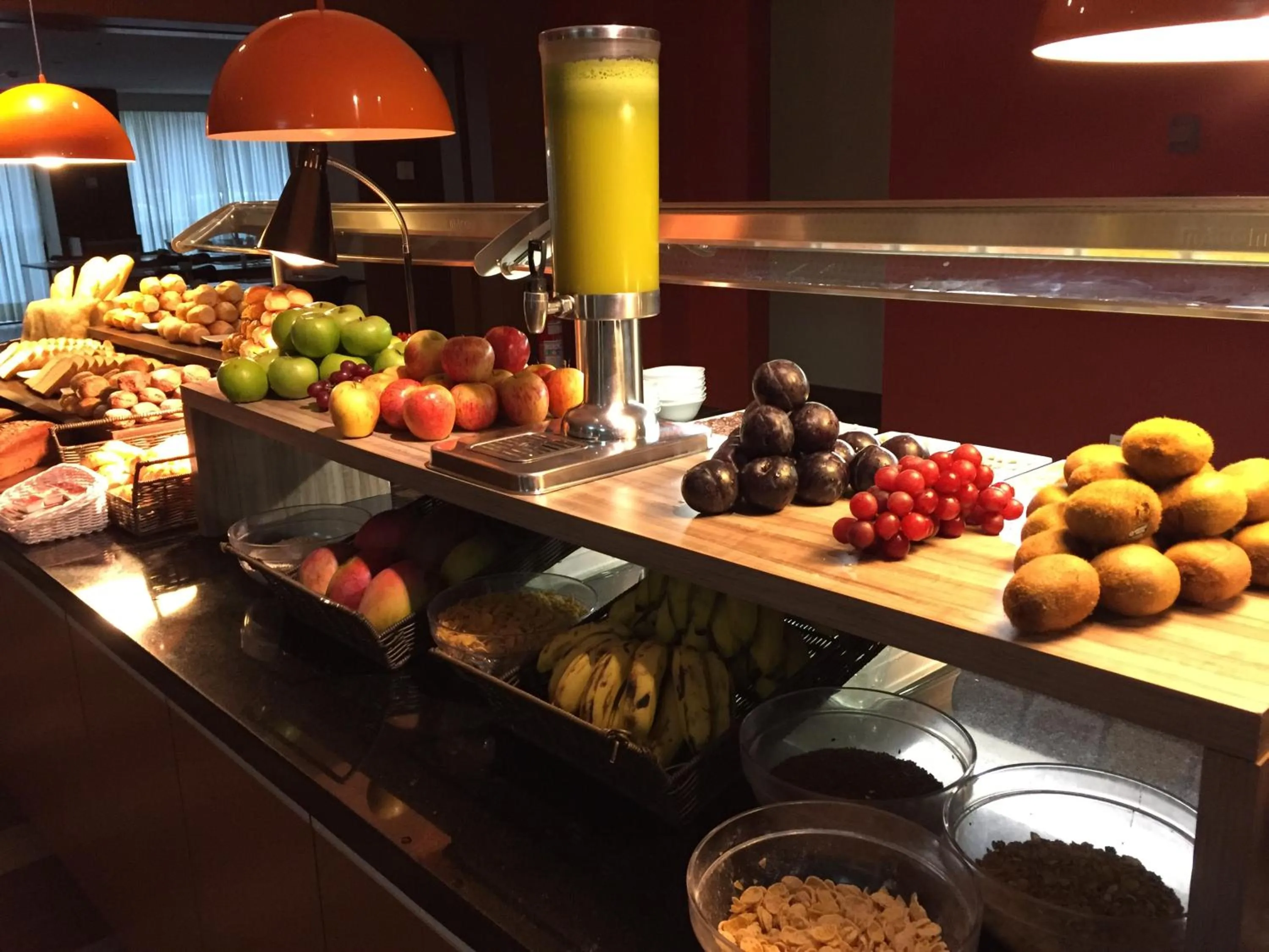 Food and drinks in ibis Styles Ribeirao Preto Braz Olaia