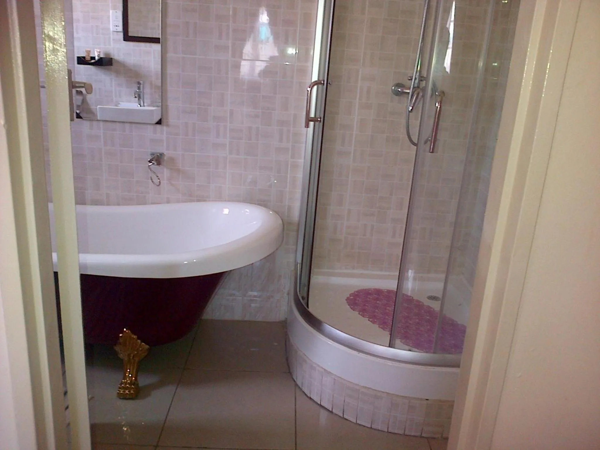 Comfort Palace Guesthouse