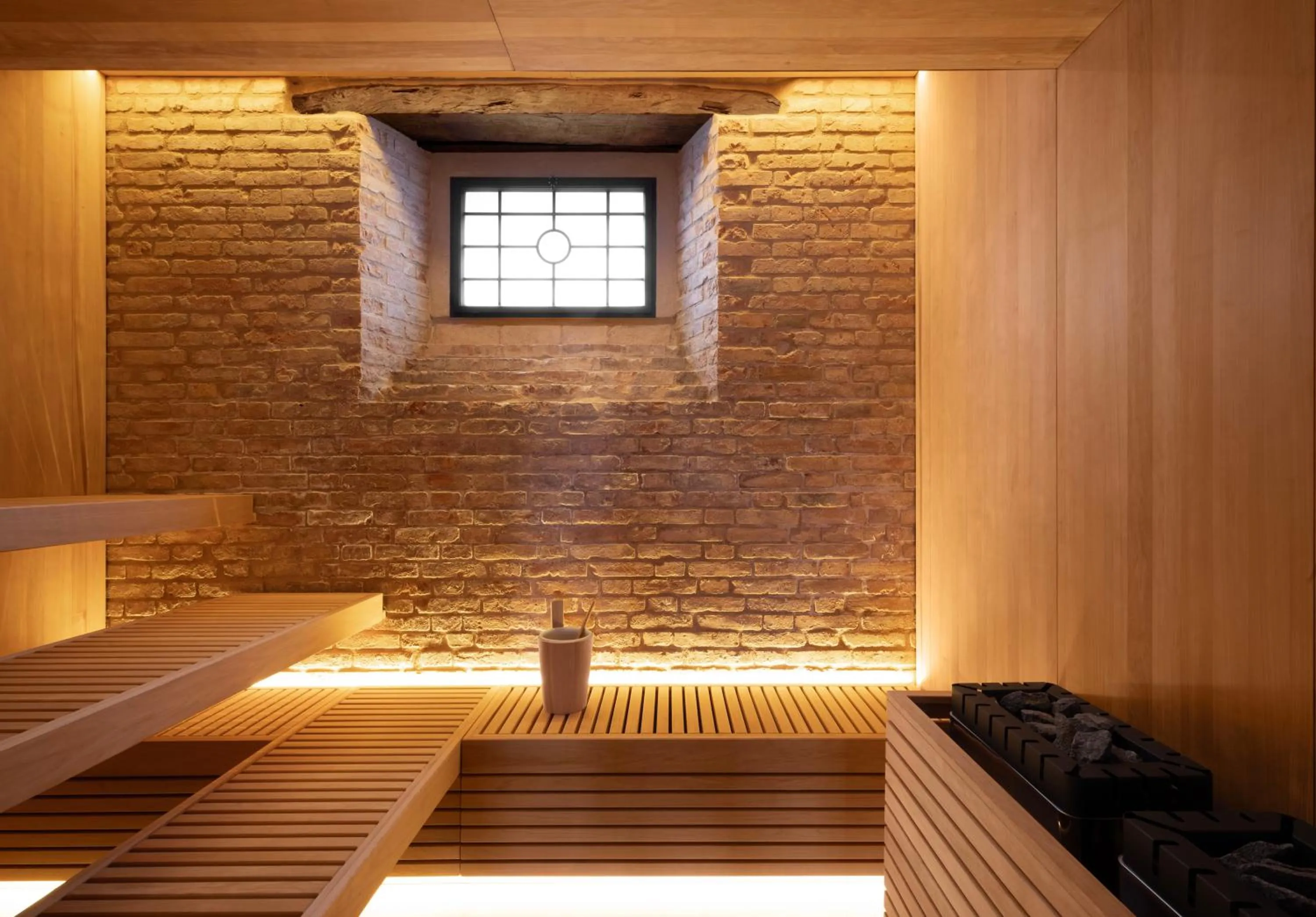 Sauna in Interno Marche Design Experience Hotel