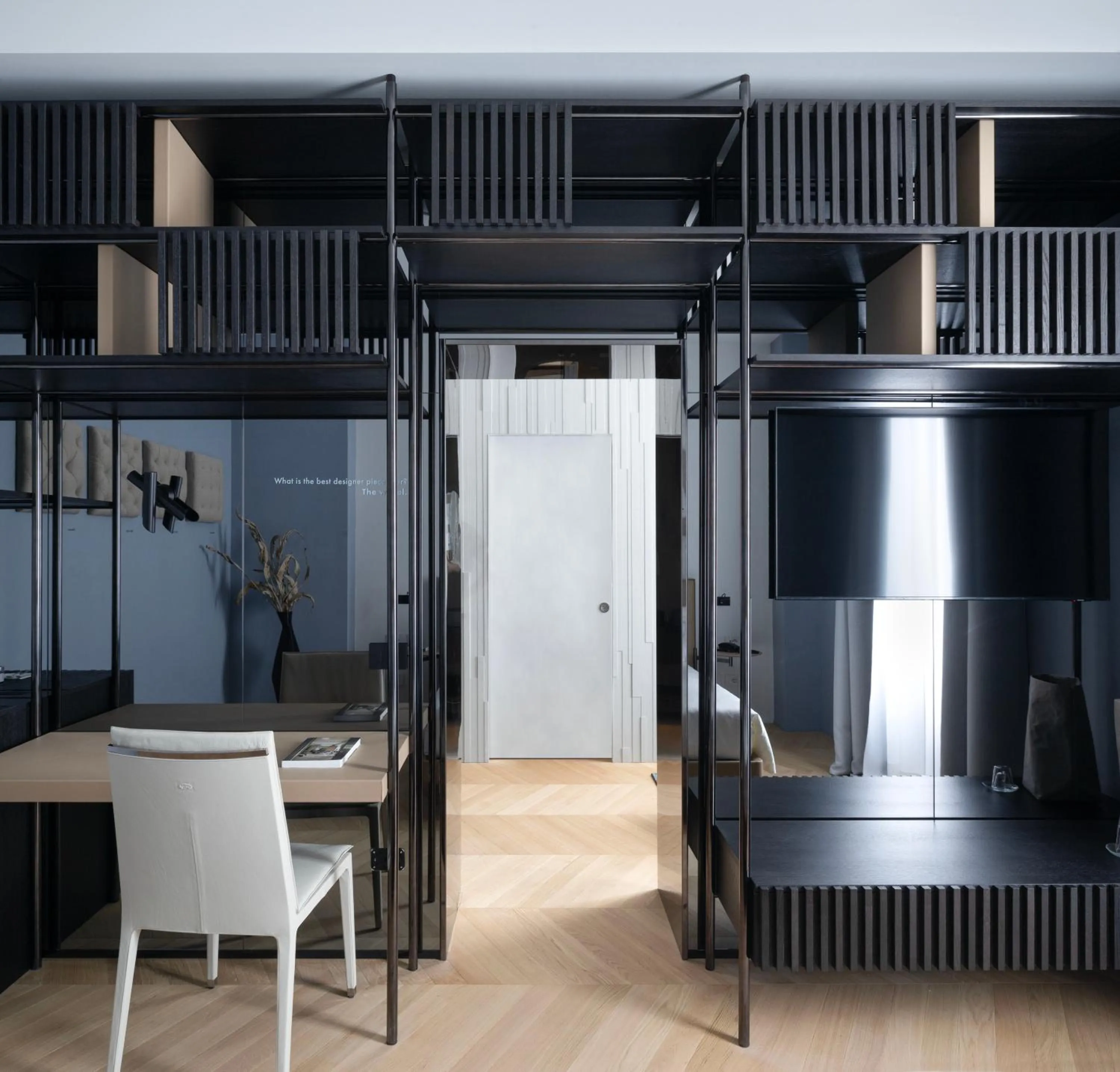 TV and multimedia in Interno Marche Design Experience Hotel