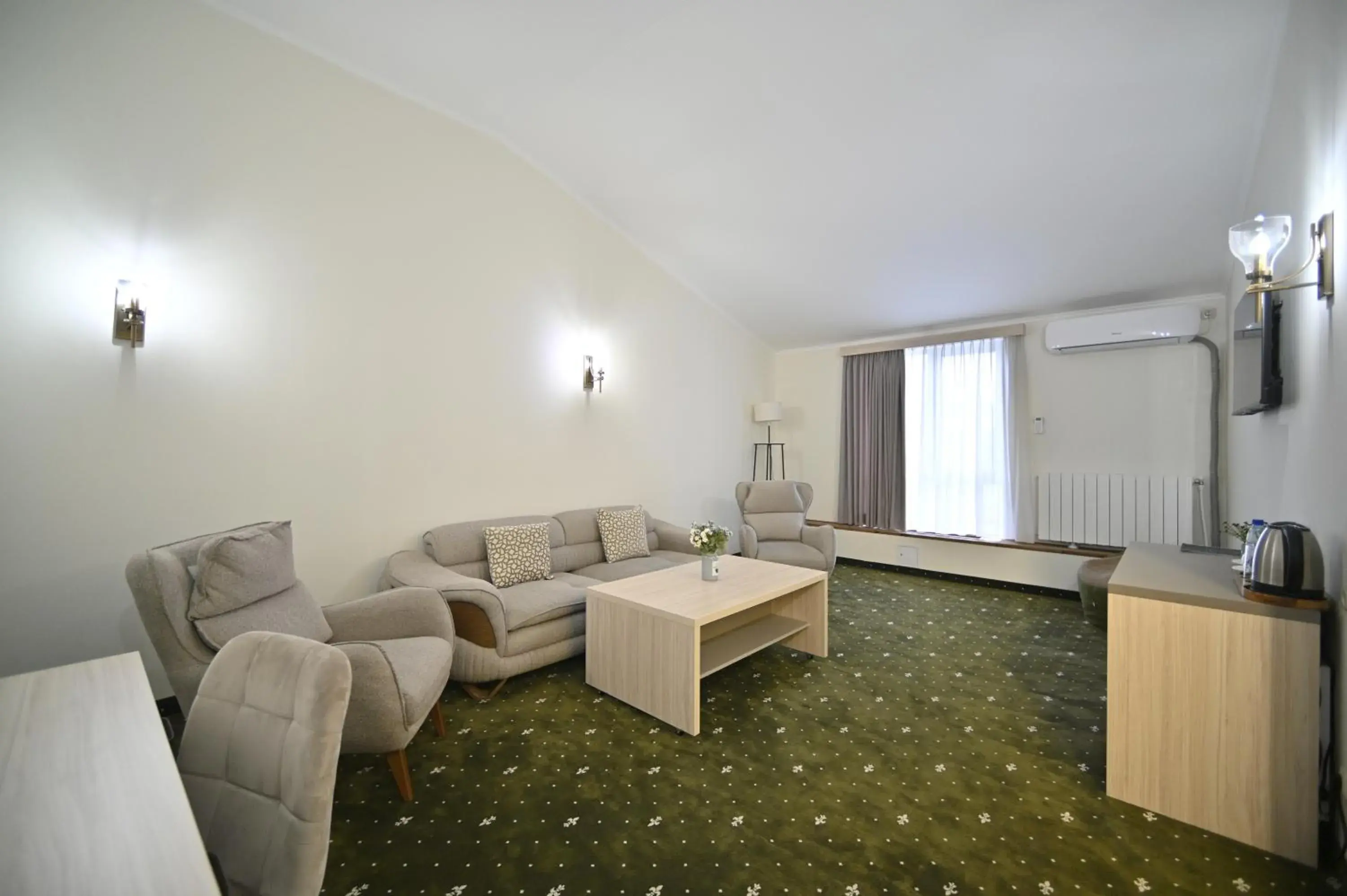 Family Suite - single occupancy in Colette Hotel Family Suite - single occupancy in Colette Hotel