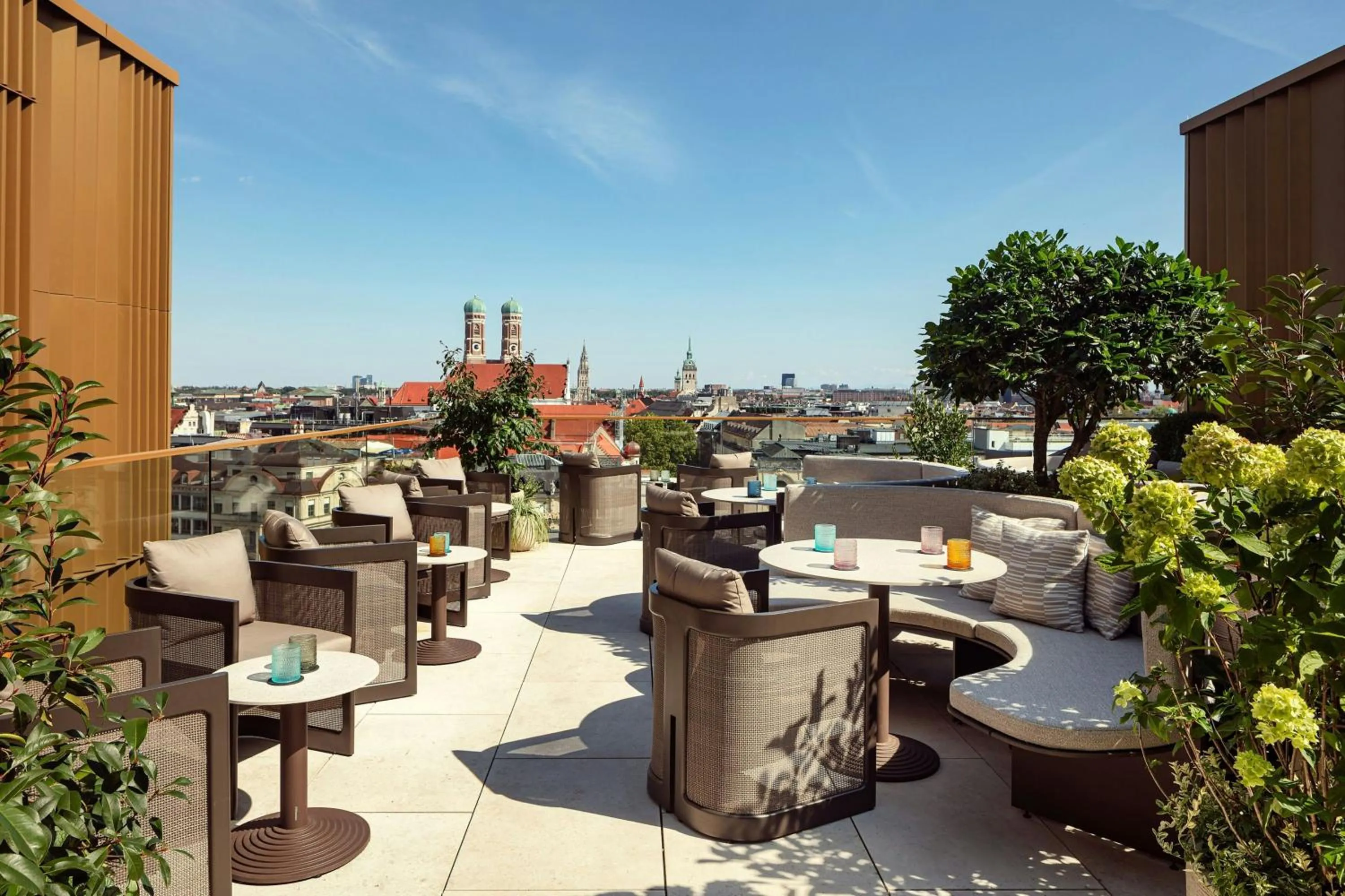 Restaurant/places to eat in Koenigshof, a Luxury Collection Hotel, Munich