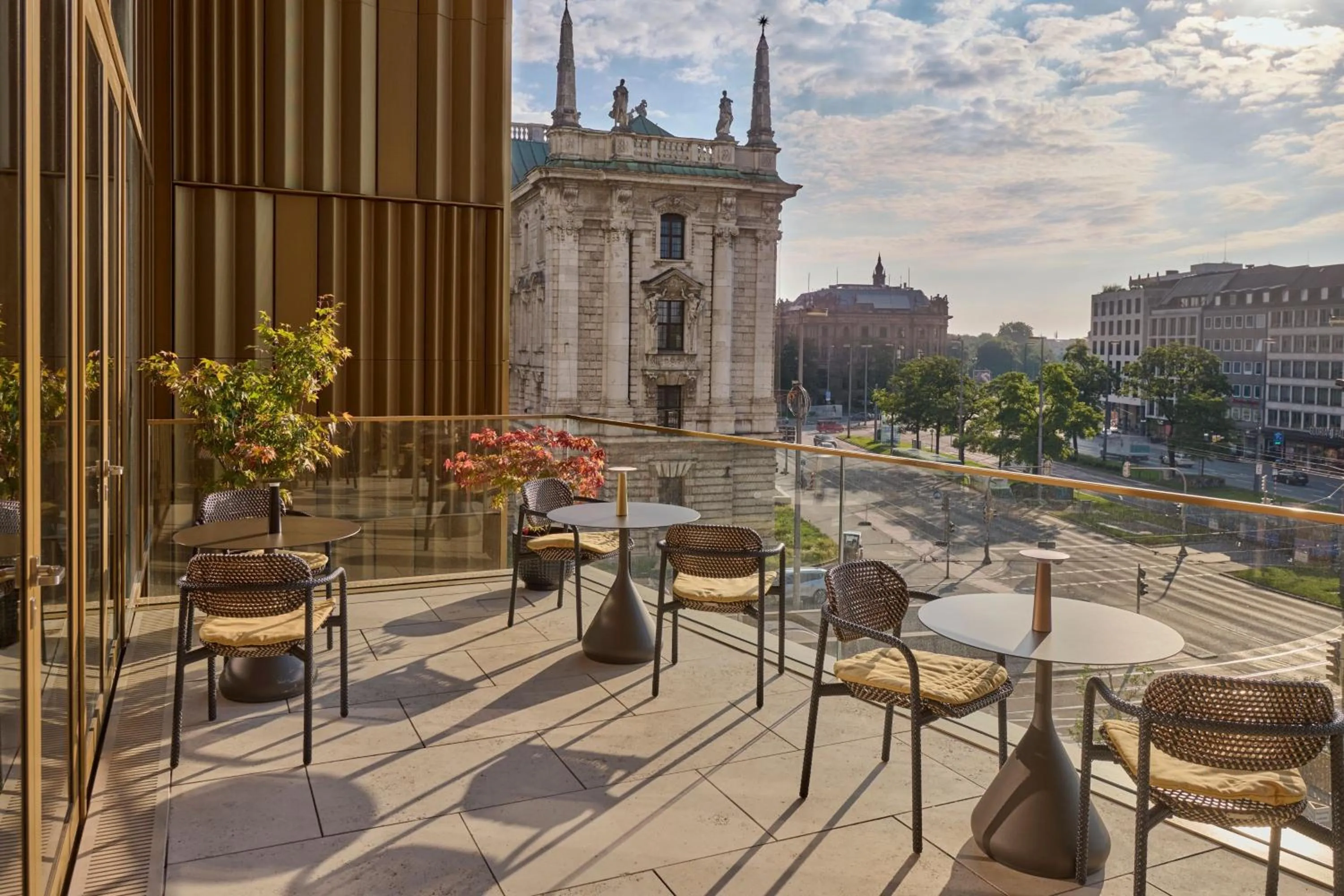 Lounge or bar in Koenigshof, a Luxury Collection Hotel, Munich