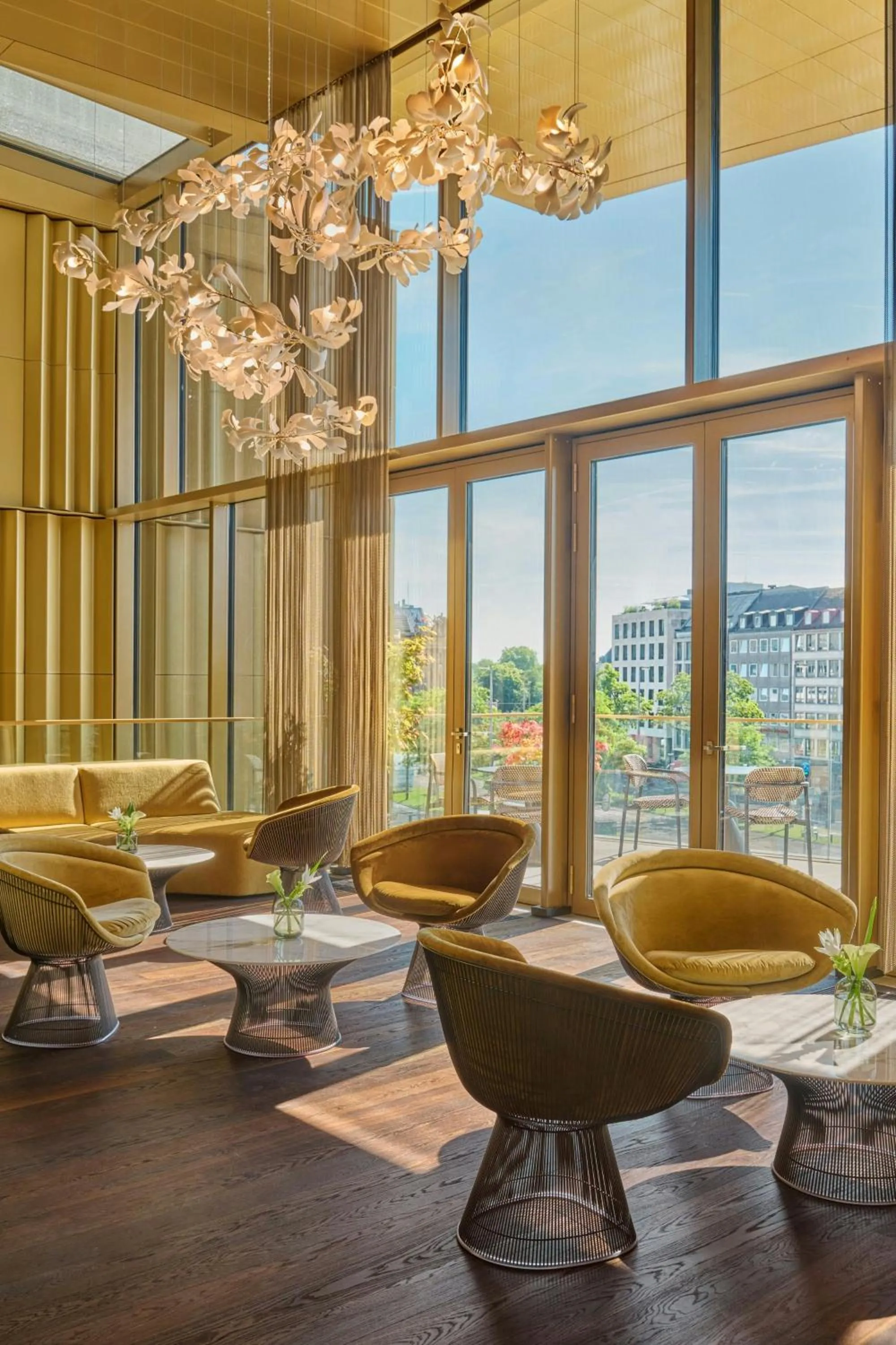 Lounge or bar in Koenigshof, a Luxury Collection Hotel, Munich