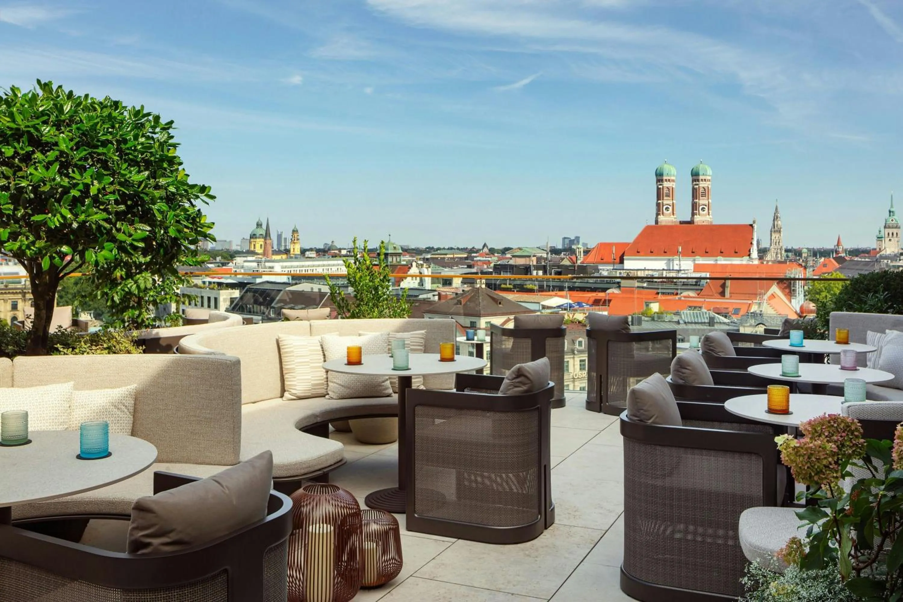 Restaurant/places to eat in Koenigshof, a Luxury Collection Hotel, Munich