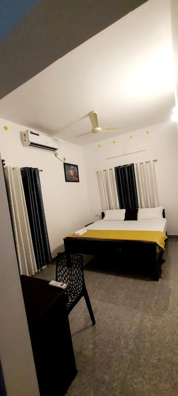 Whitefort Rohini Homestay