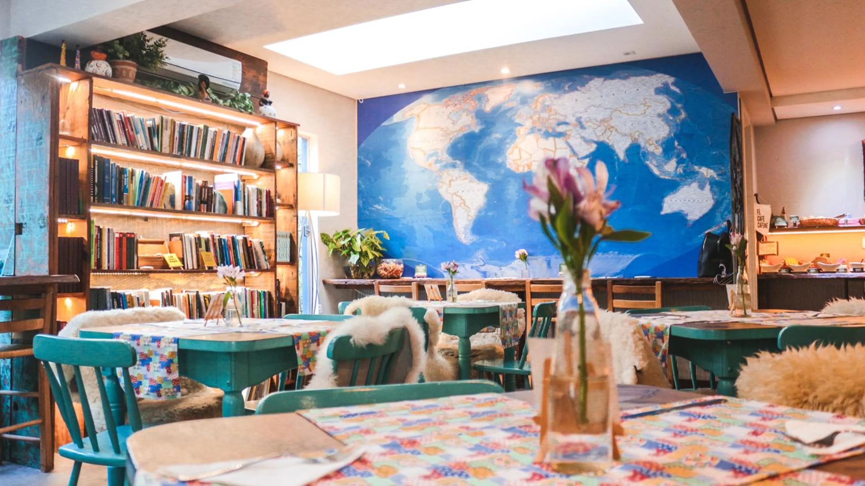 Restaurant/places to eat in Work Hotel Design