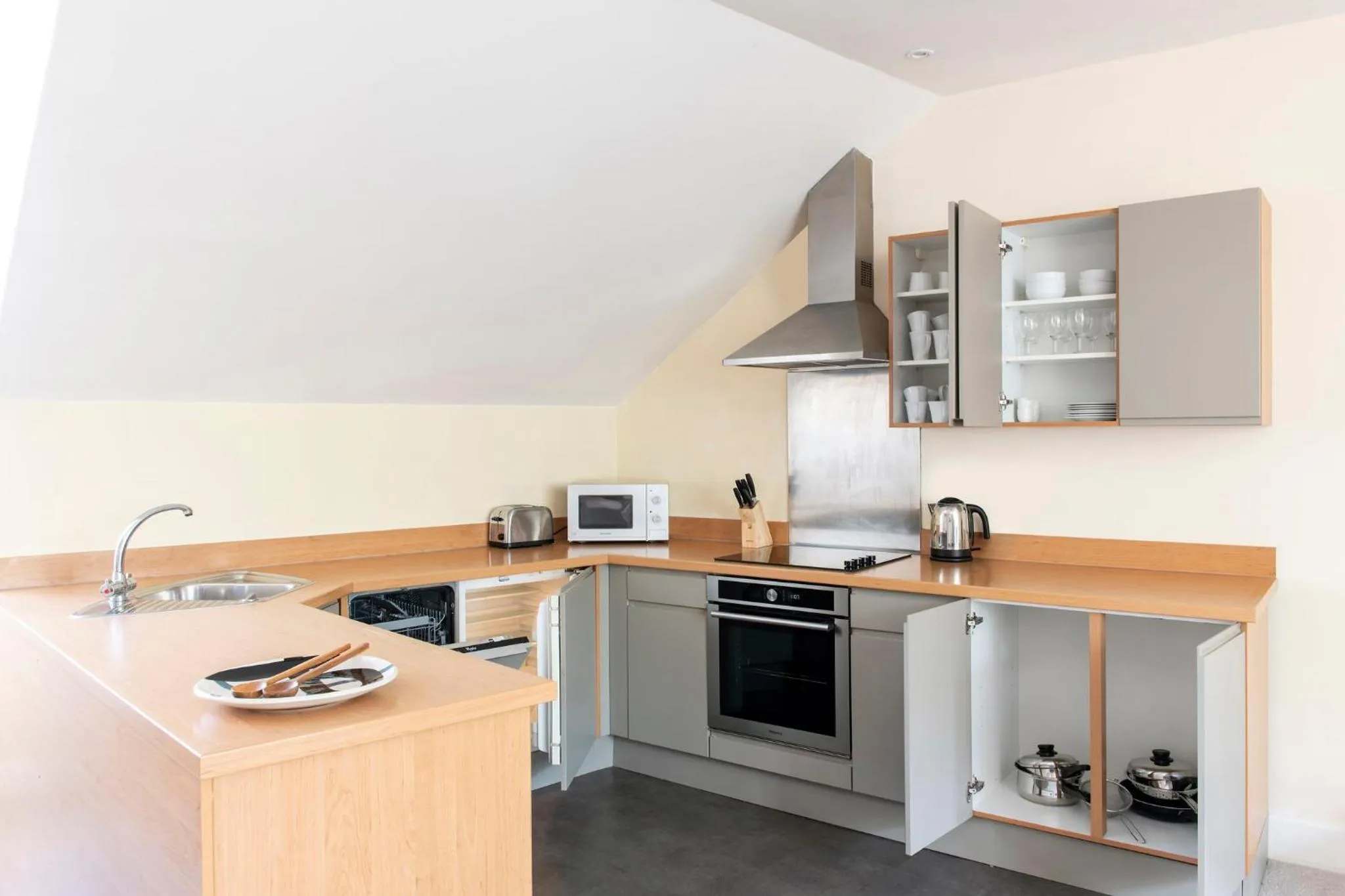 Kitchen or kitchenette in SACO Bristol West India House