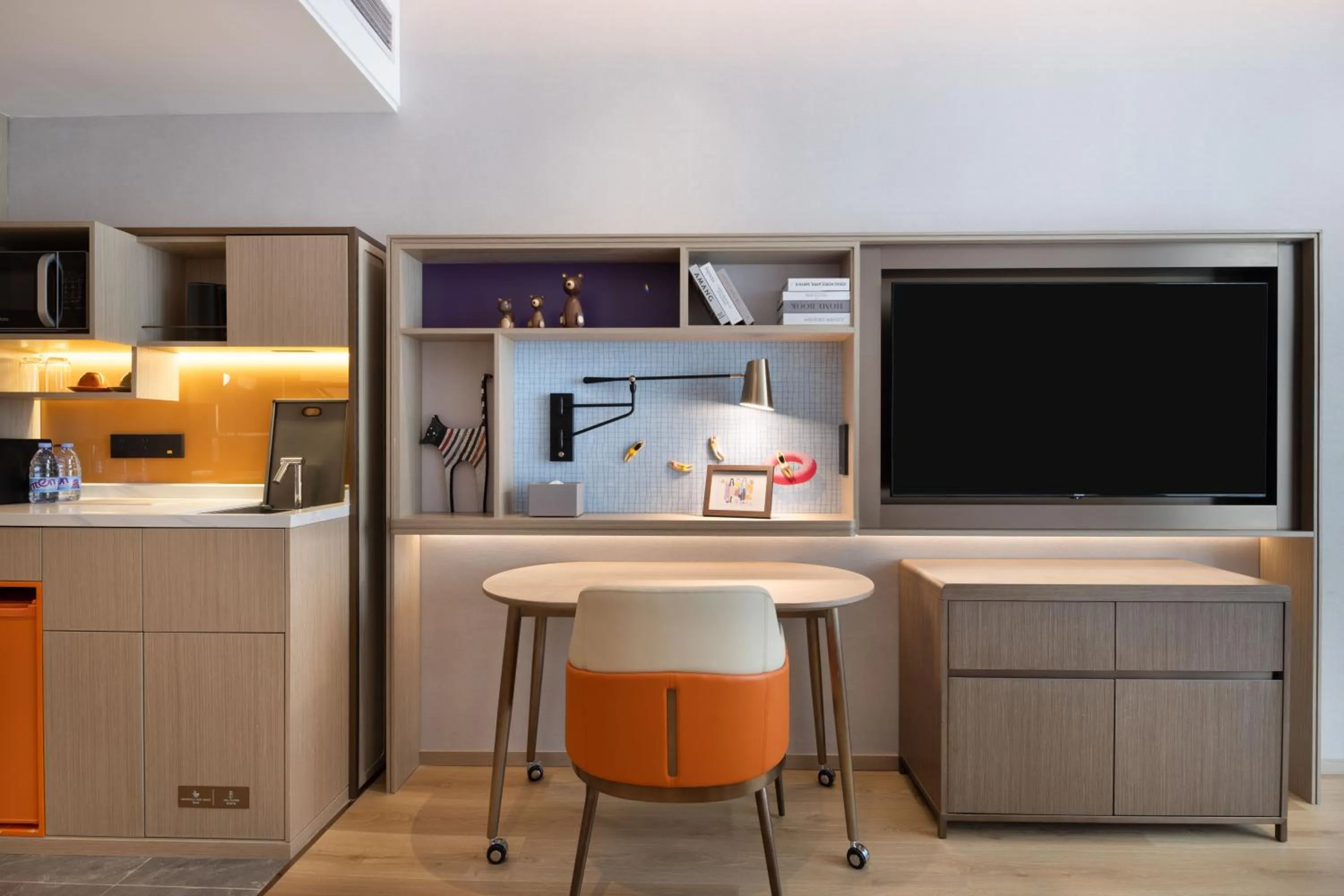 TV and multimedia in Home2 Suite by Hilton Chongqing South Bank