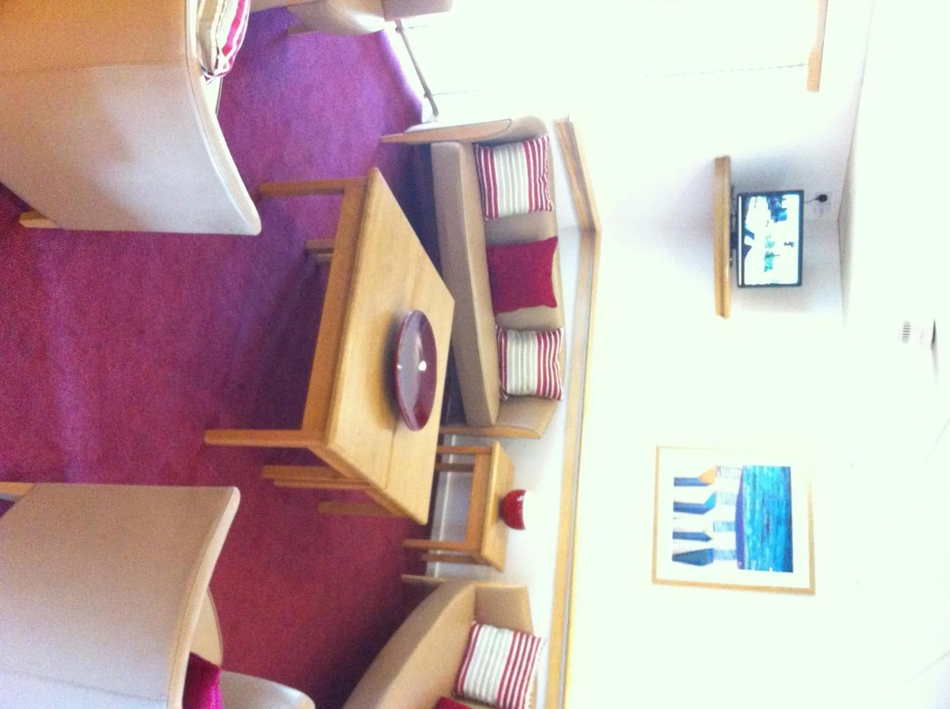 Photo of the whole room in Days Inn Hotel Abington - Glasgow
