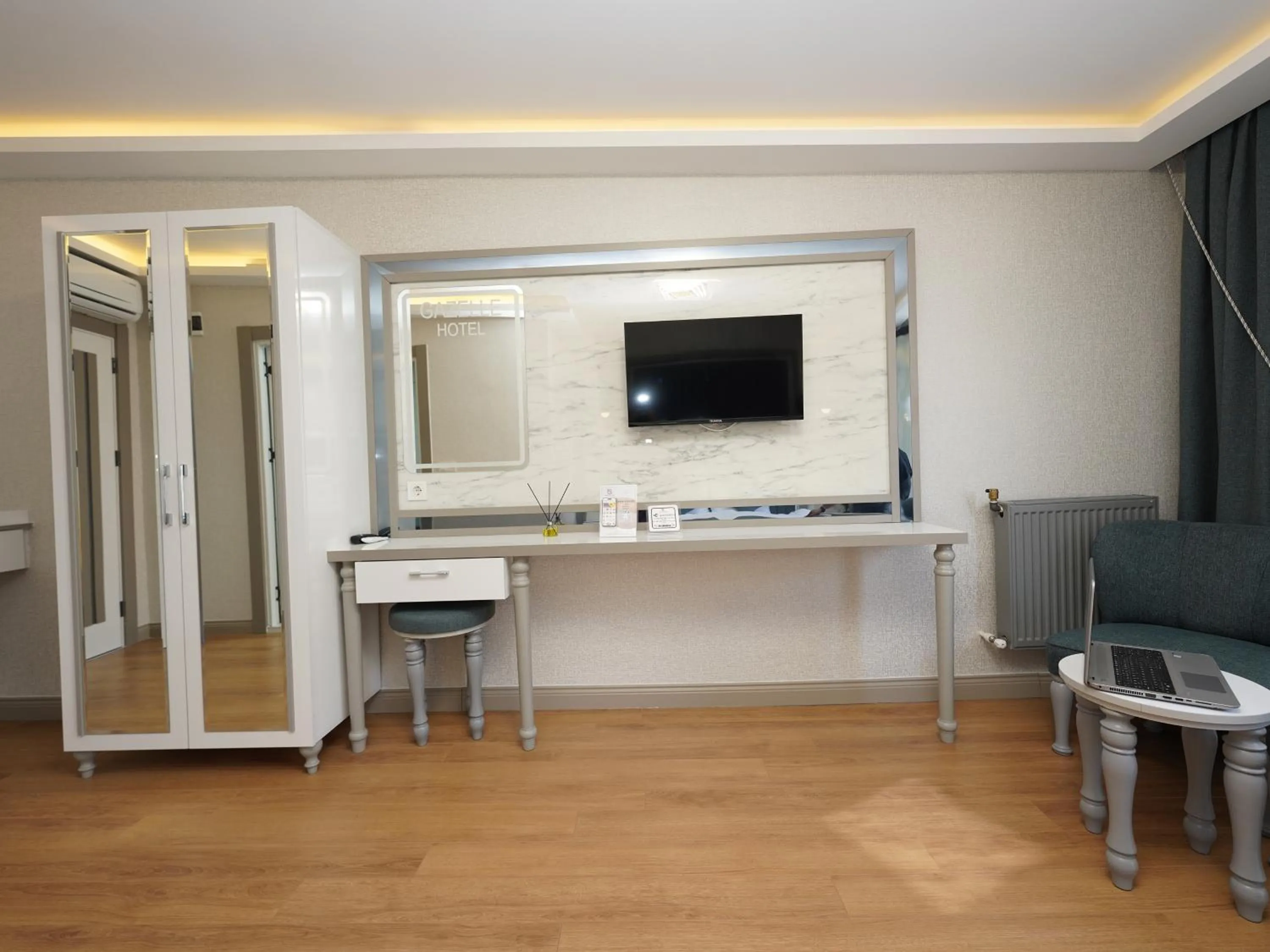 TV and multimedia in gazelle suites