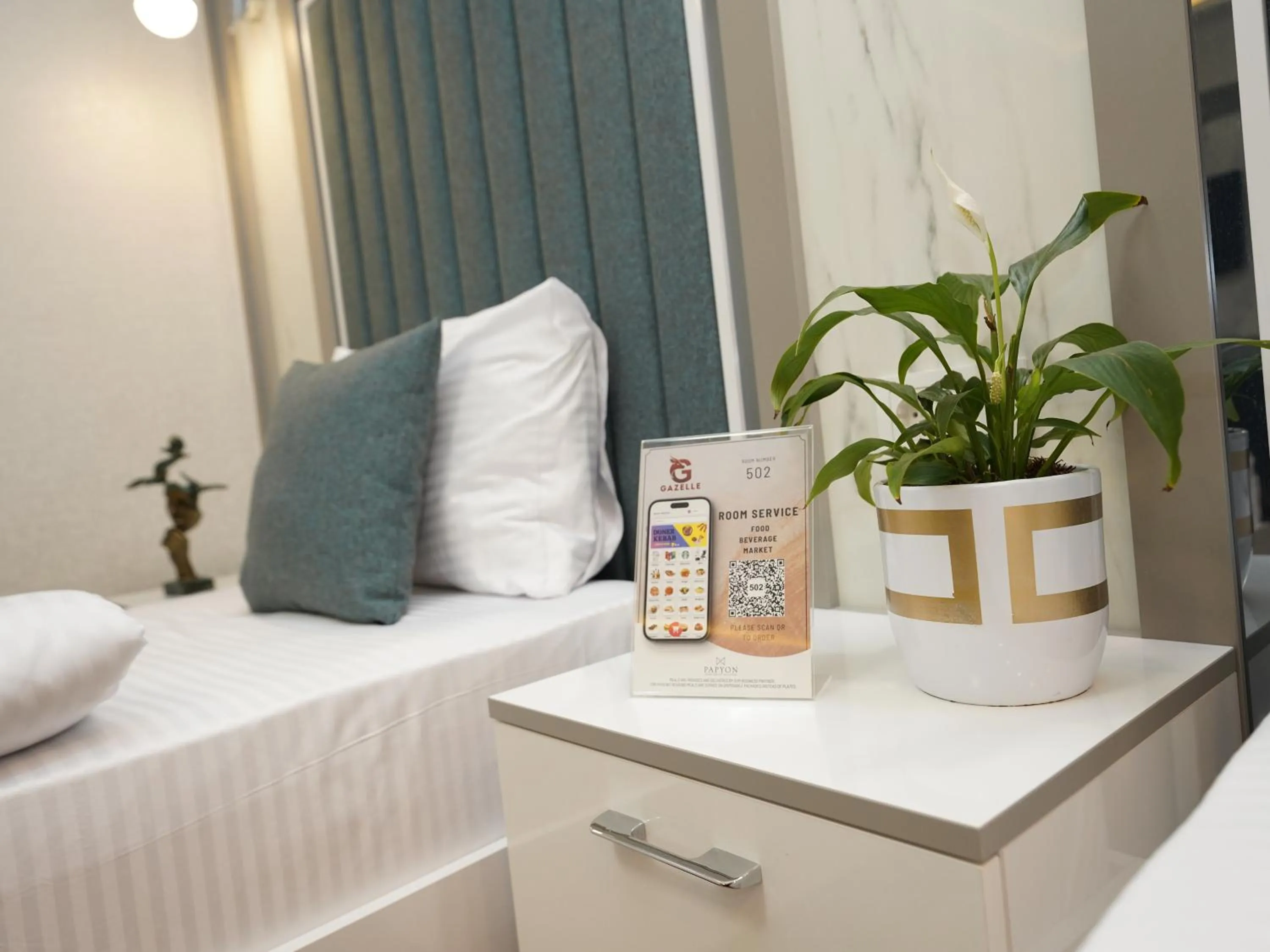 Bed in gazelle suites