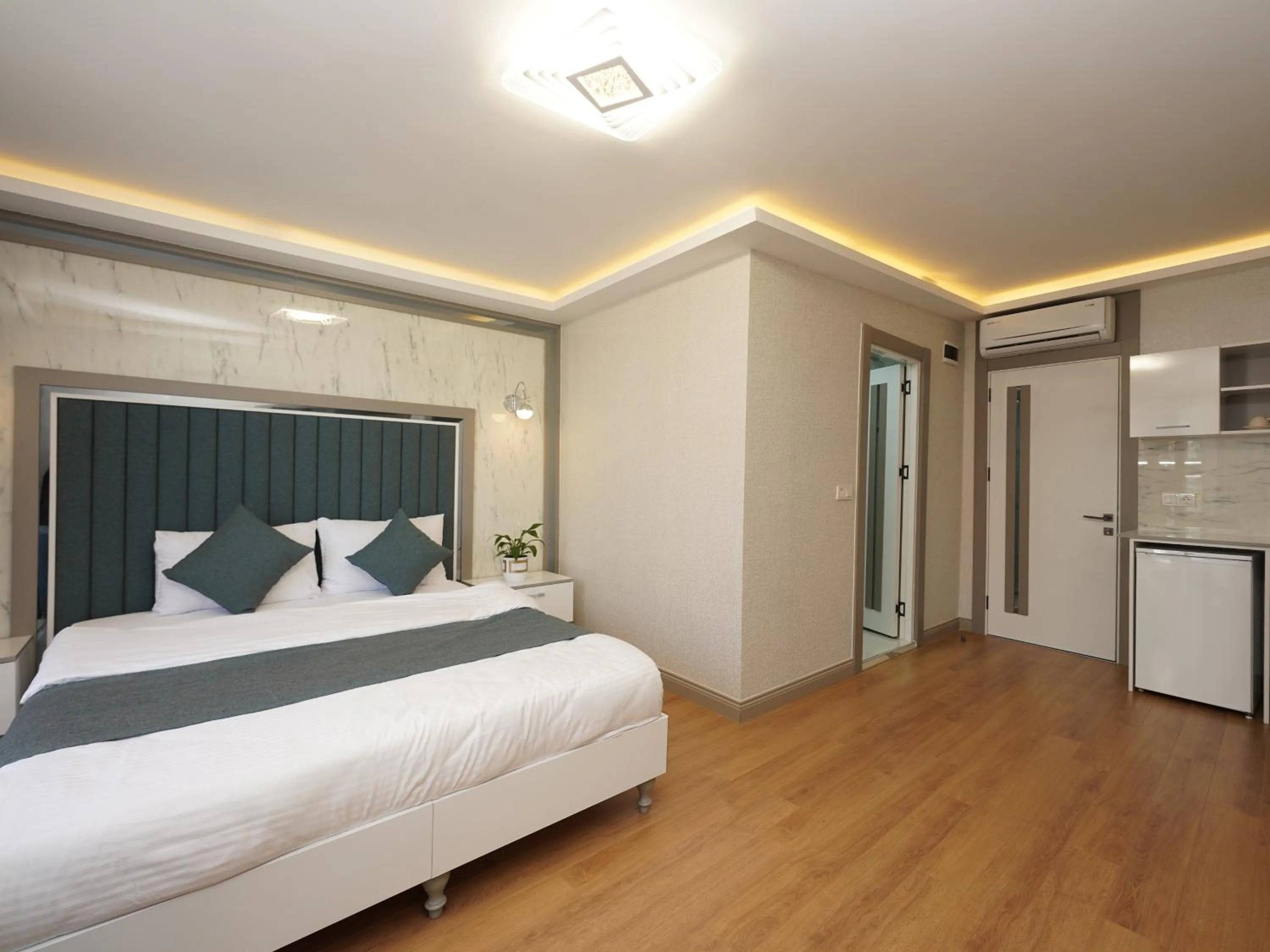 Bed in gazelle suites