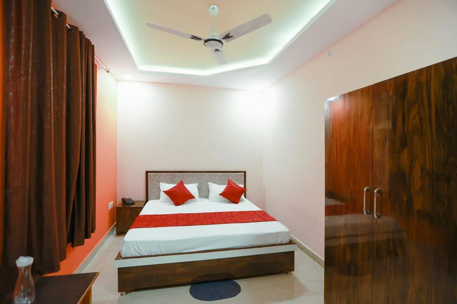 Standard King Room in Asha Hotel Standard King Room in Asha Hotel