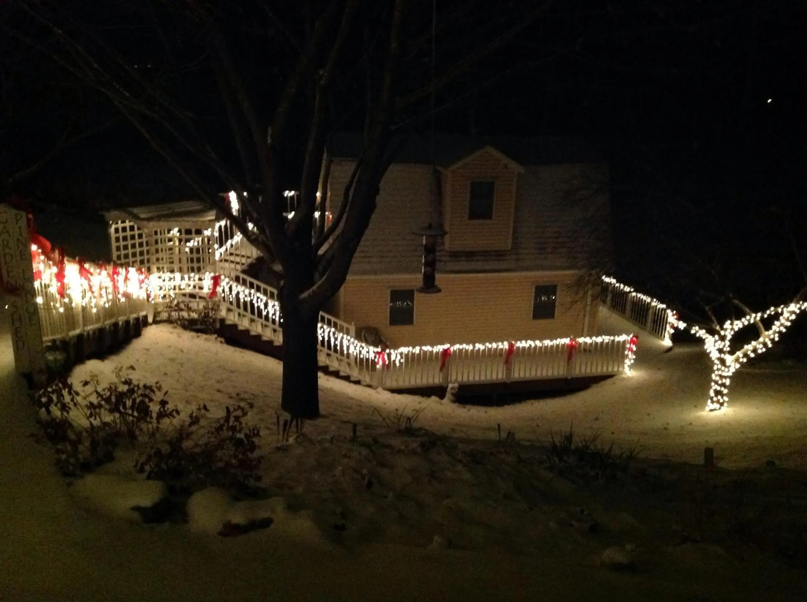 Facade/entrance in Trickling Waters Retreat