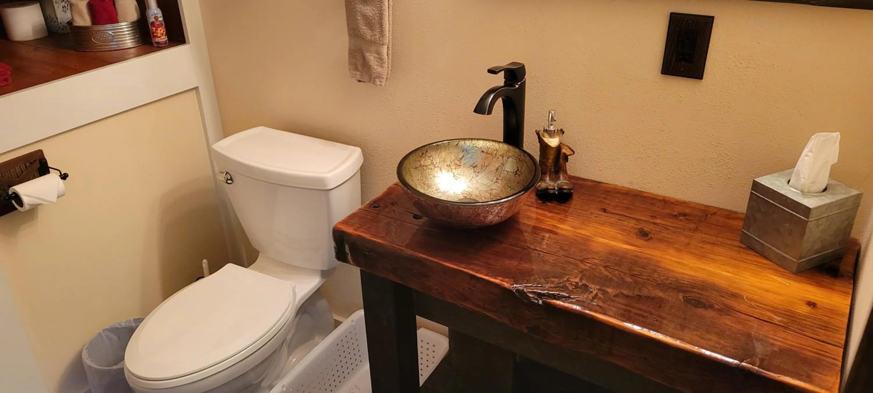 Toilet in Trickling Waters Retreat