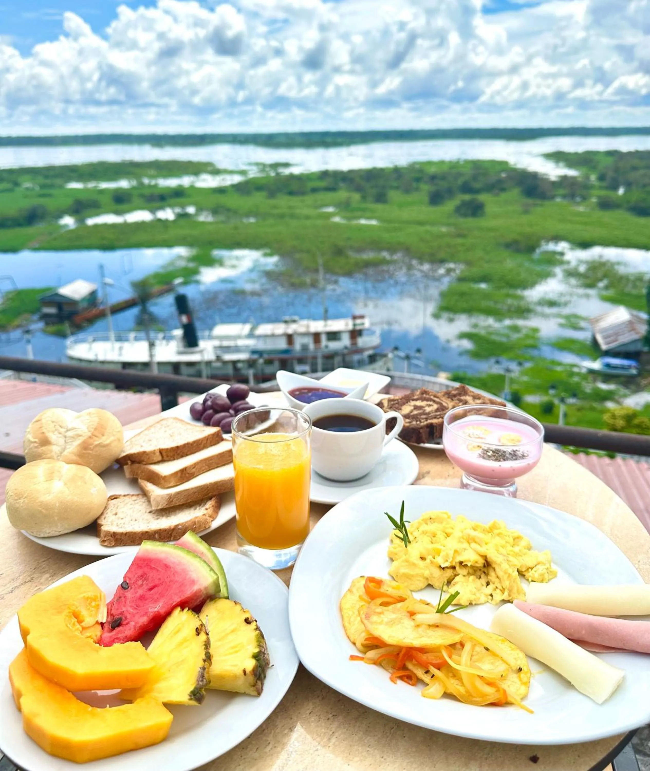 Breakfast in La Posada del Cauchero Hotel & Suites