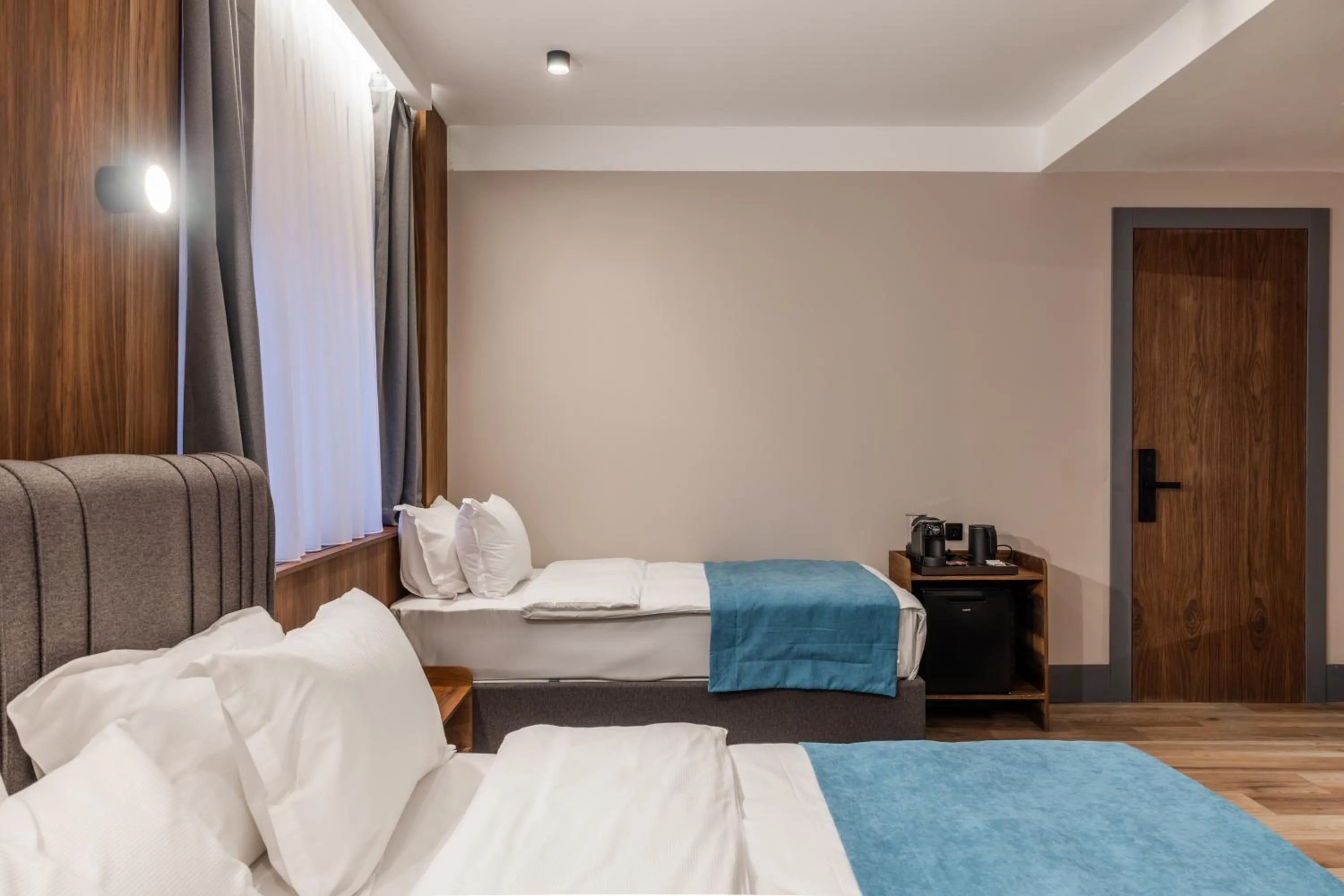 Triple Room in Hotel Square by MARGO