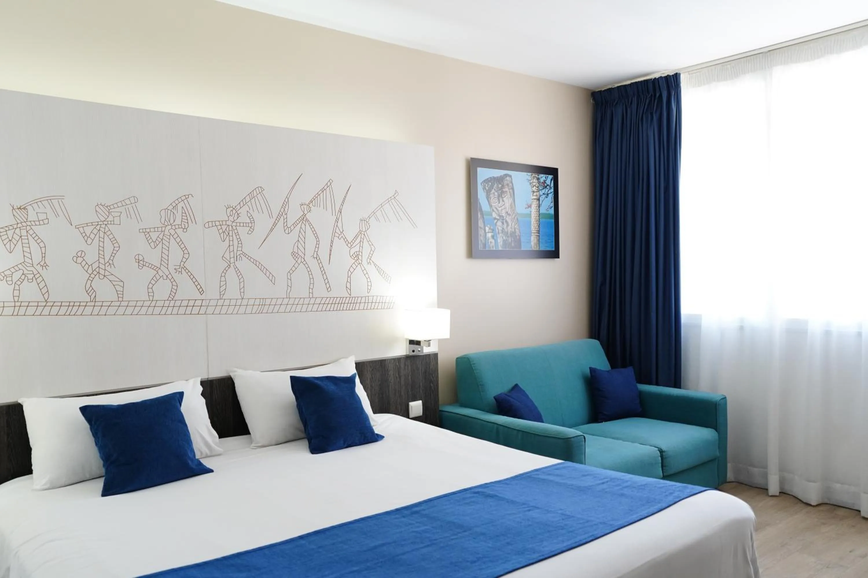 Property building, Bed in Hotel Beaurivage