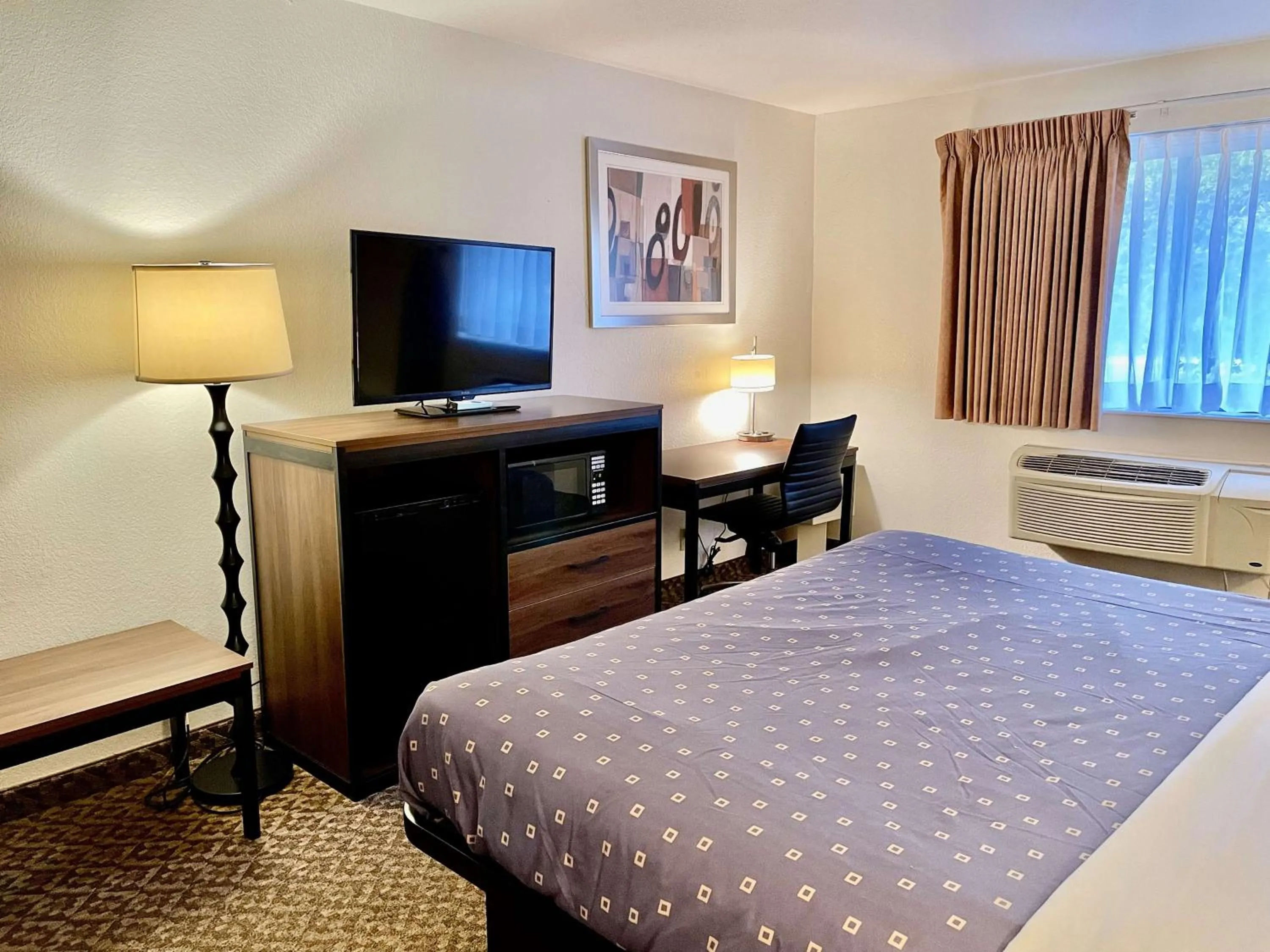 Bedroom, Bed in SureStay by Best Western Prince Frederick