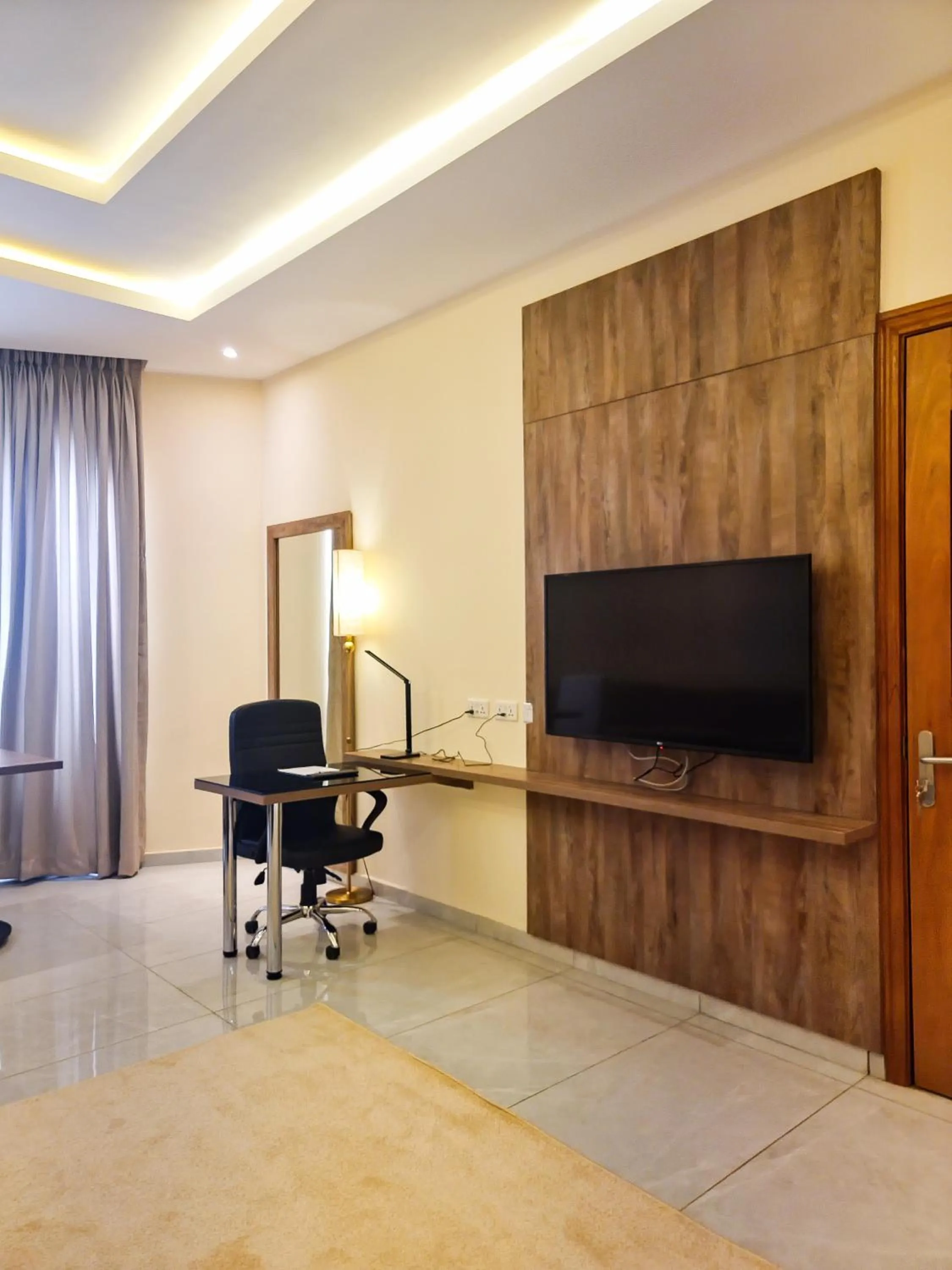 TV and multimedia in Vintano Hotel