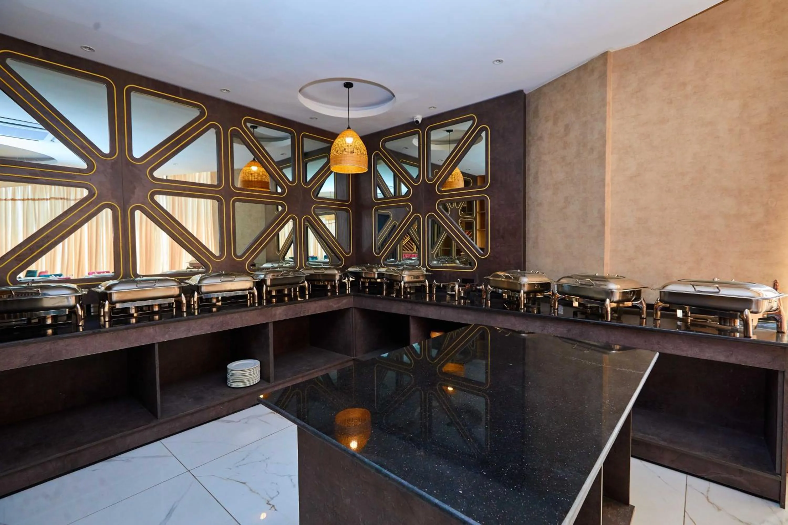 Restaurant/places to eat in Vintano Hotel