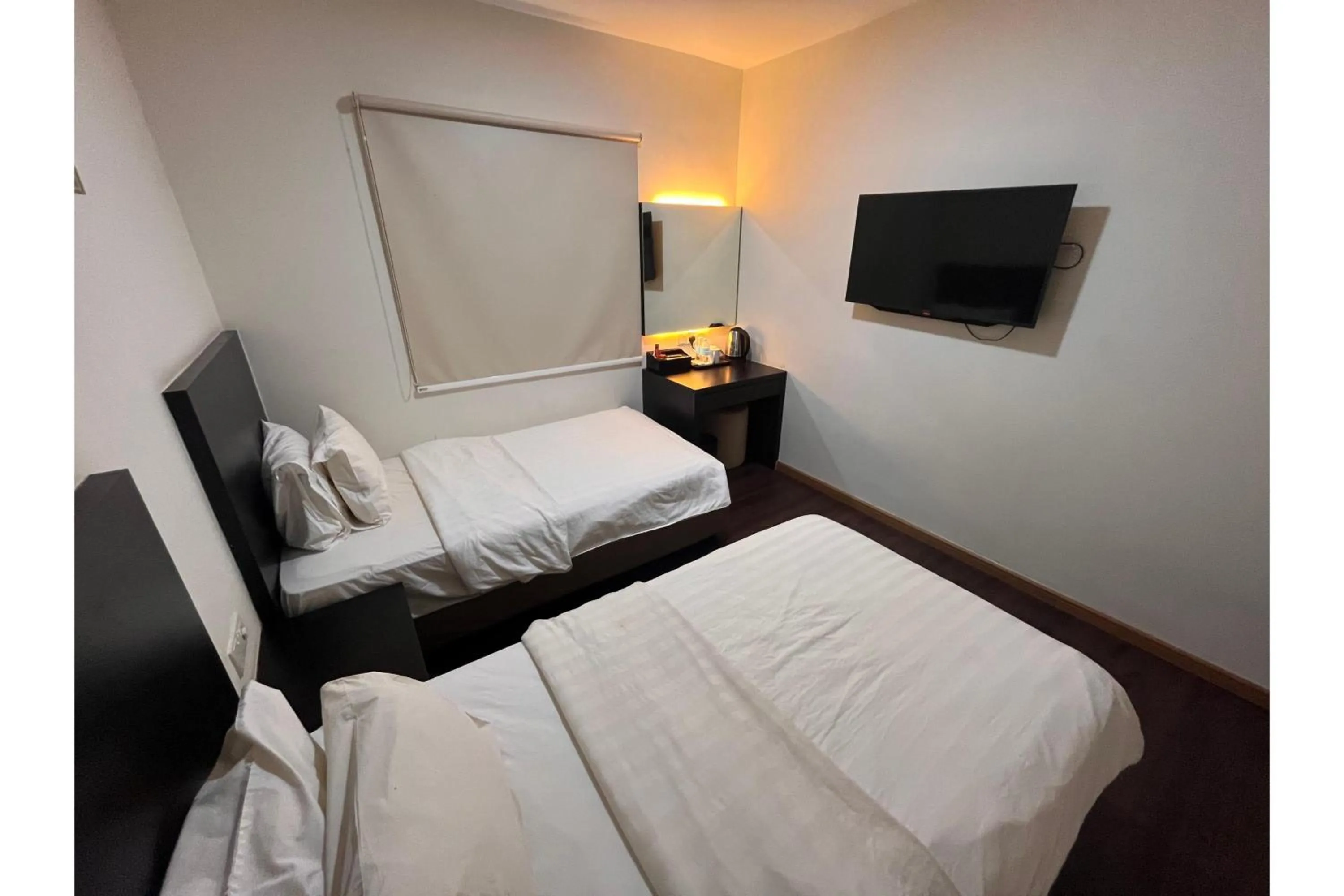 Bedroom, Bed in Grand World Hotel