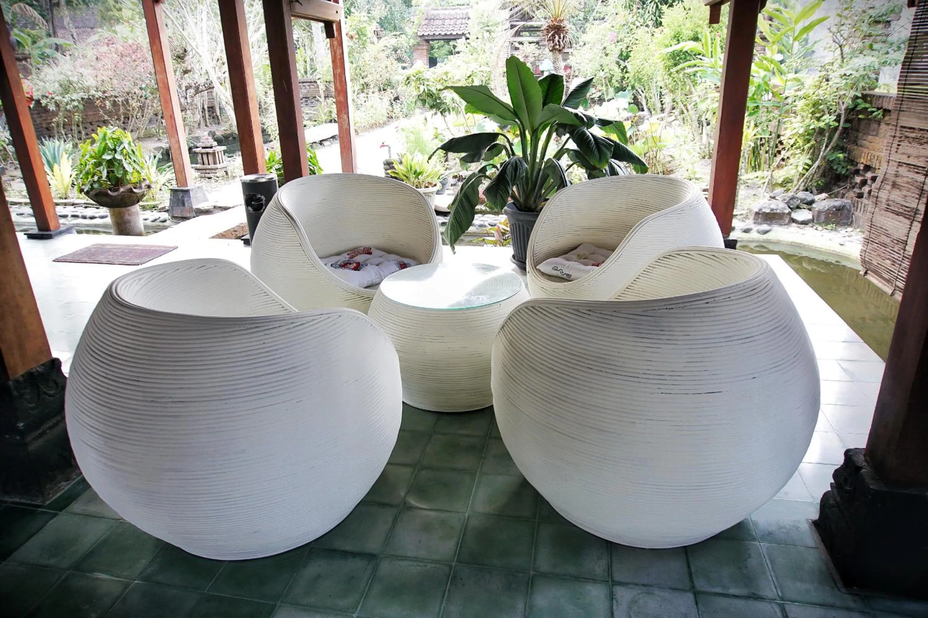 Seating area in Ary's Residence powered by Cocotel