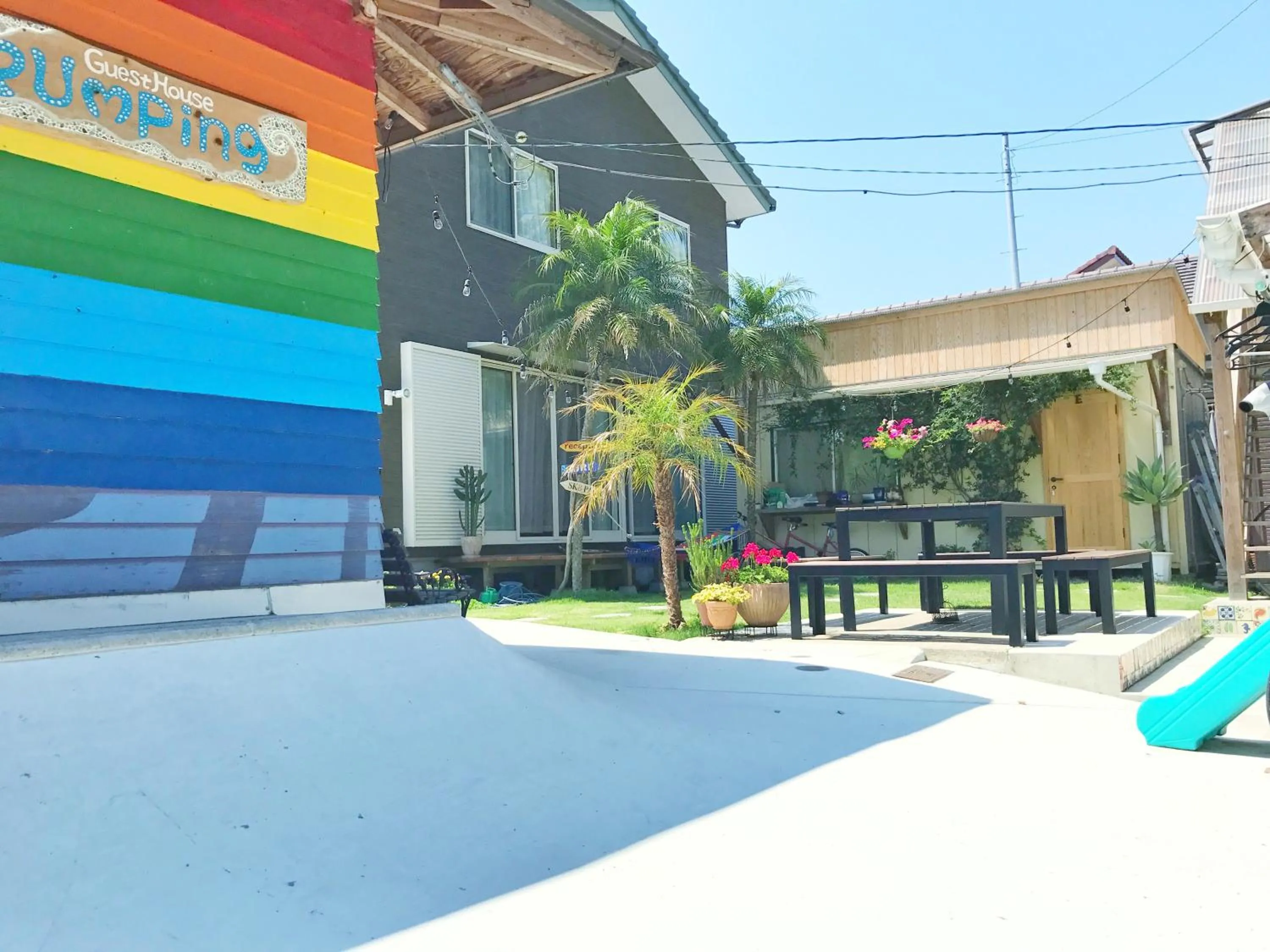 Property building in Tabist Guest house Pumping Surf