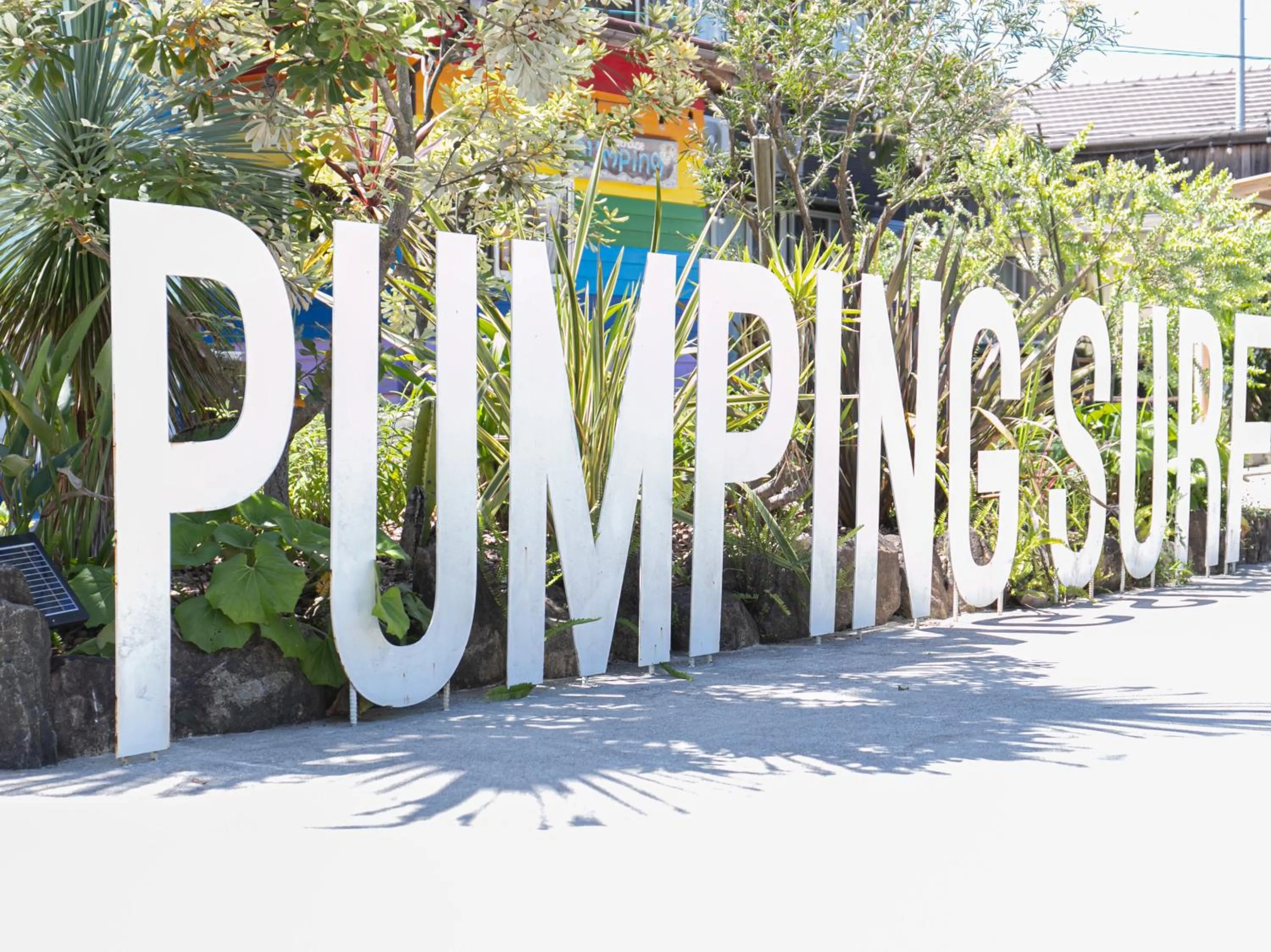 Logo/Certificate/Sign in Tabist Guest house Pumping Surf