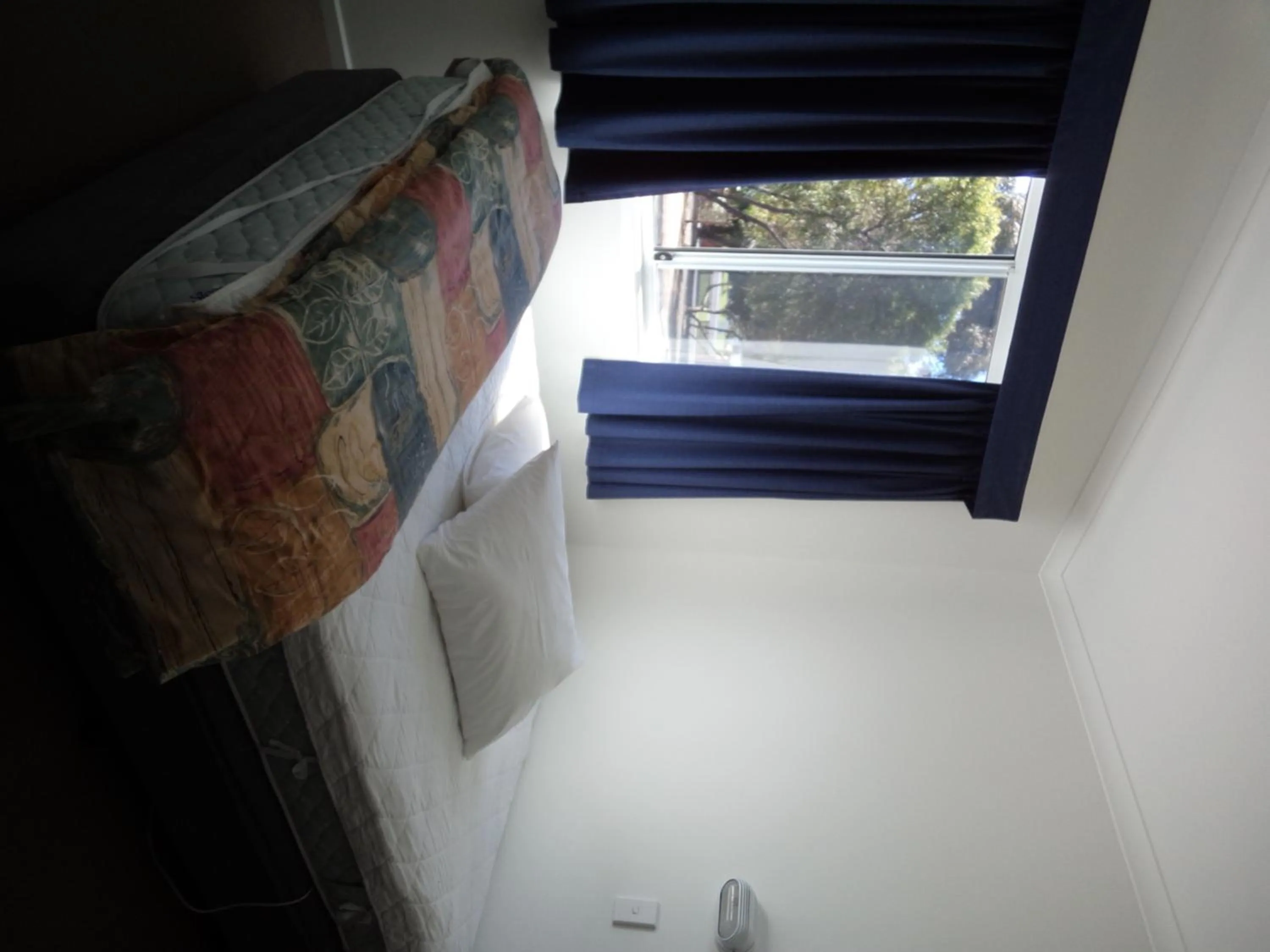 Bedroom, Bed in Bicheno East Coast Holiday Park